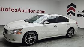 2010 Nissan Maxima — Front Left Angle — Photo 5 — Thumbnail