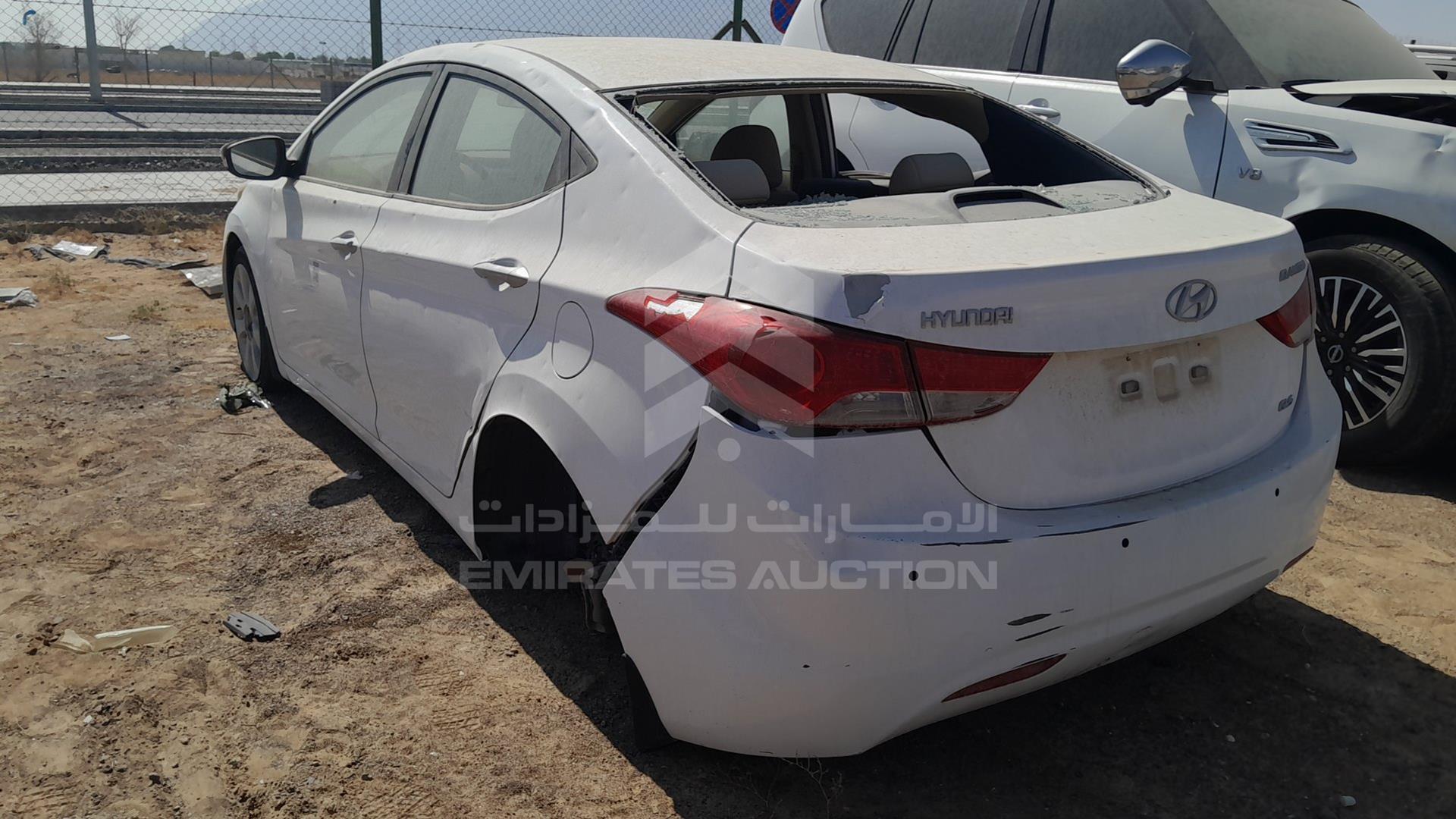 2014 HYUNDAI ELANTRA VIN: KMHDH41E8EU940490