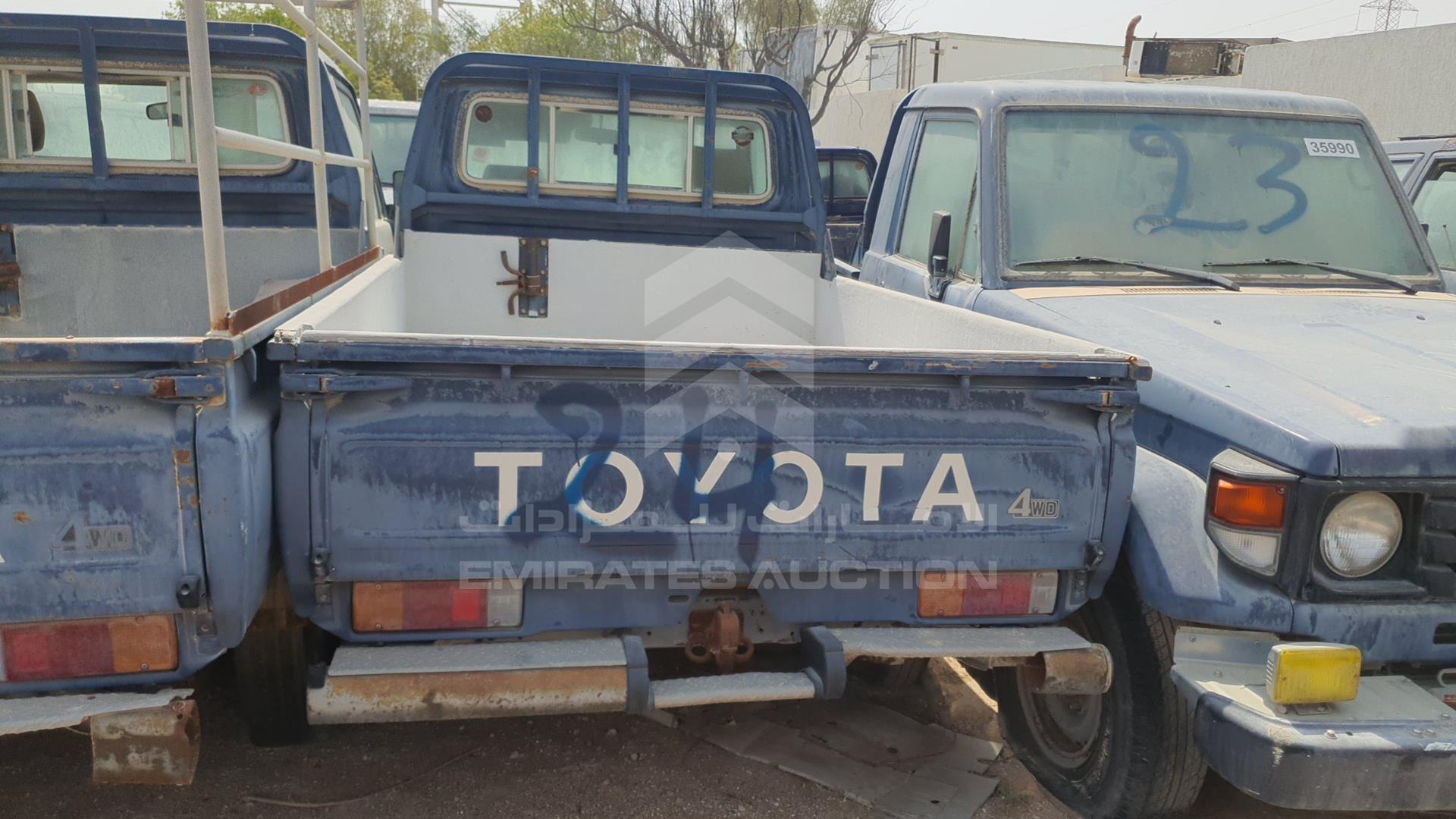 2005 TOYOTA LAND CRUISER VIN: JTFLB71J058007392