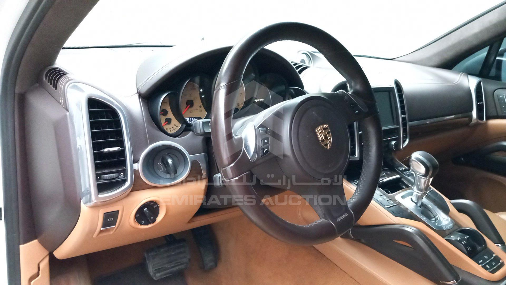 2013 PORSCHE CAYENNE VIN: WP1ZZZ92ZDLA00806
