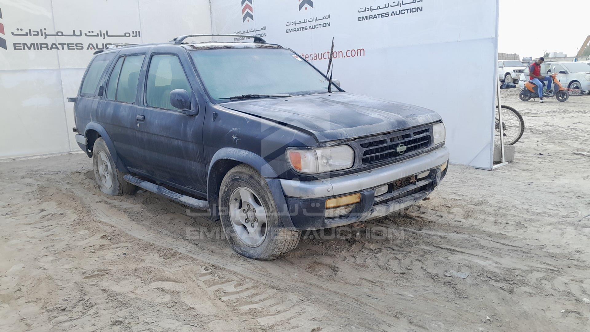 1998 NISSAN PATHFINDER VIN: JN8AR05S2WW271933