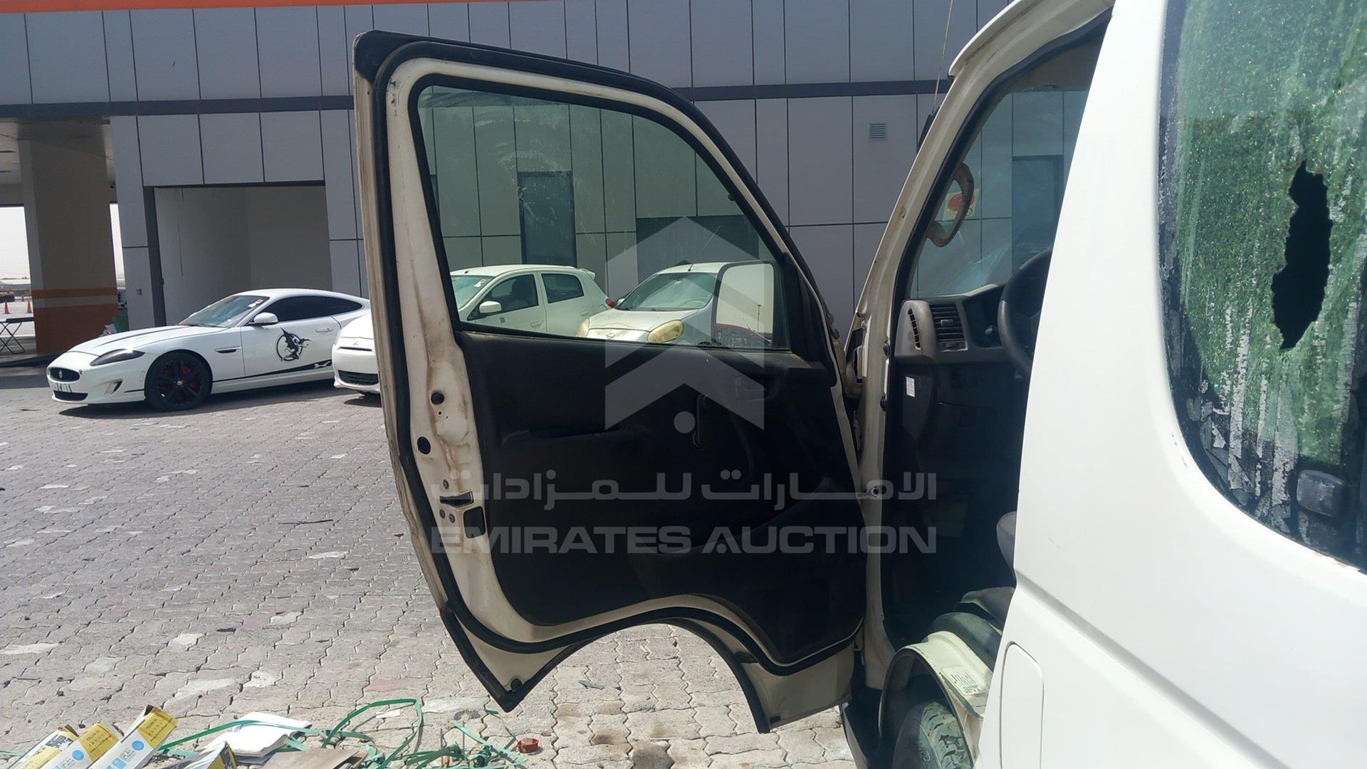 2013 TOYOTA HIACE VIN: JTGJX02P6D0049366