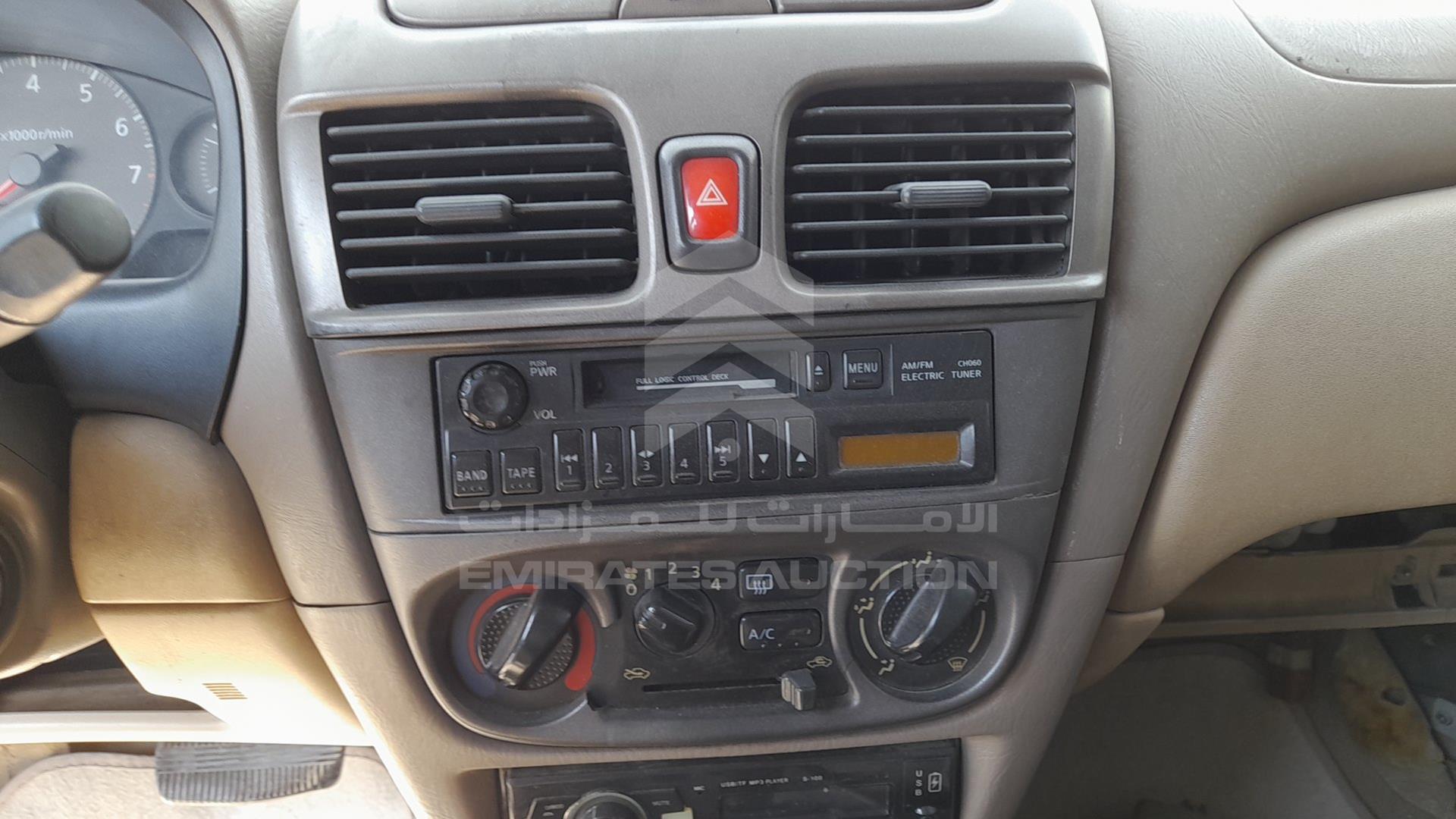 2004 NISSAN SUNNY VIN: JN1FN61C14W063086