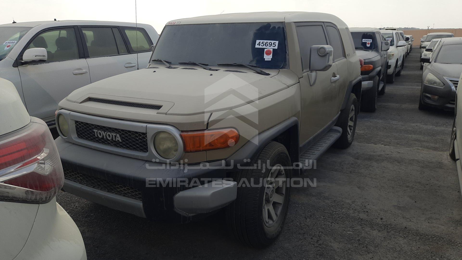 2014 TOYOTA FJ CRUISER VIN: JTEBU11F3EK198103