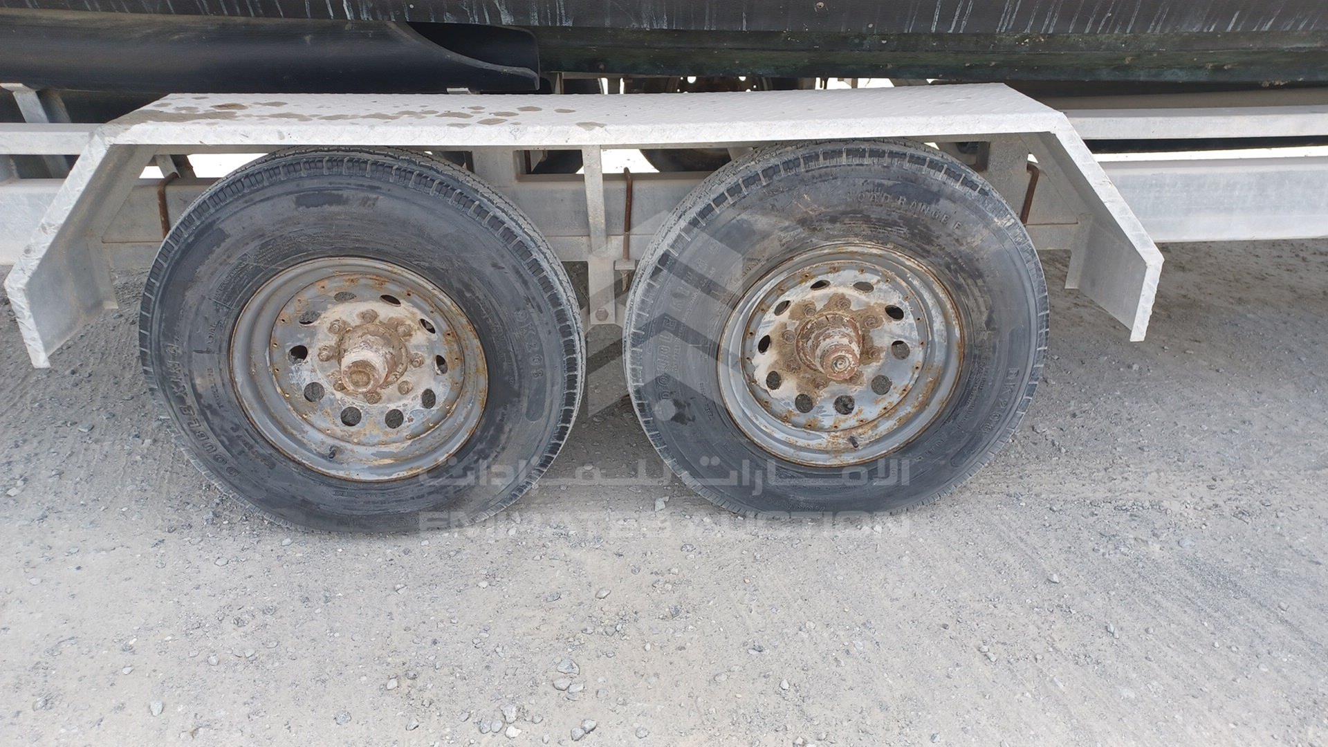 2007 BOAT + TROLLEY --- VIN: CRSUSV88C999