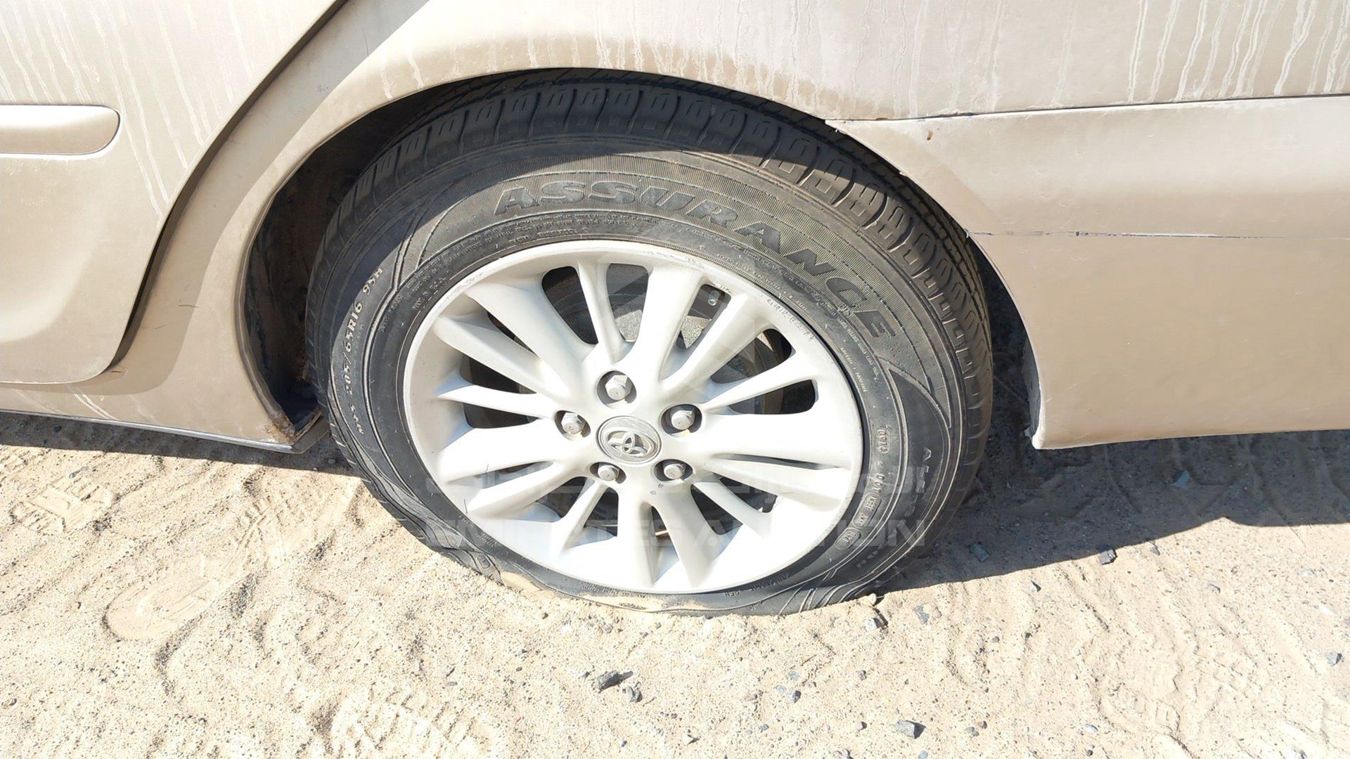 2005 TOYOTA CAMRY VIN: 4T1BE32K05U060785