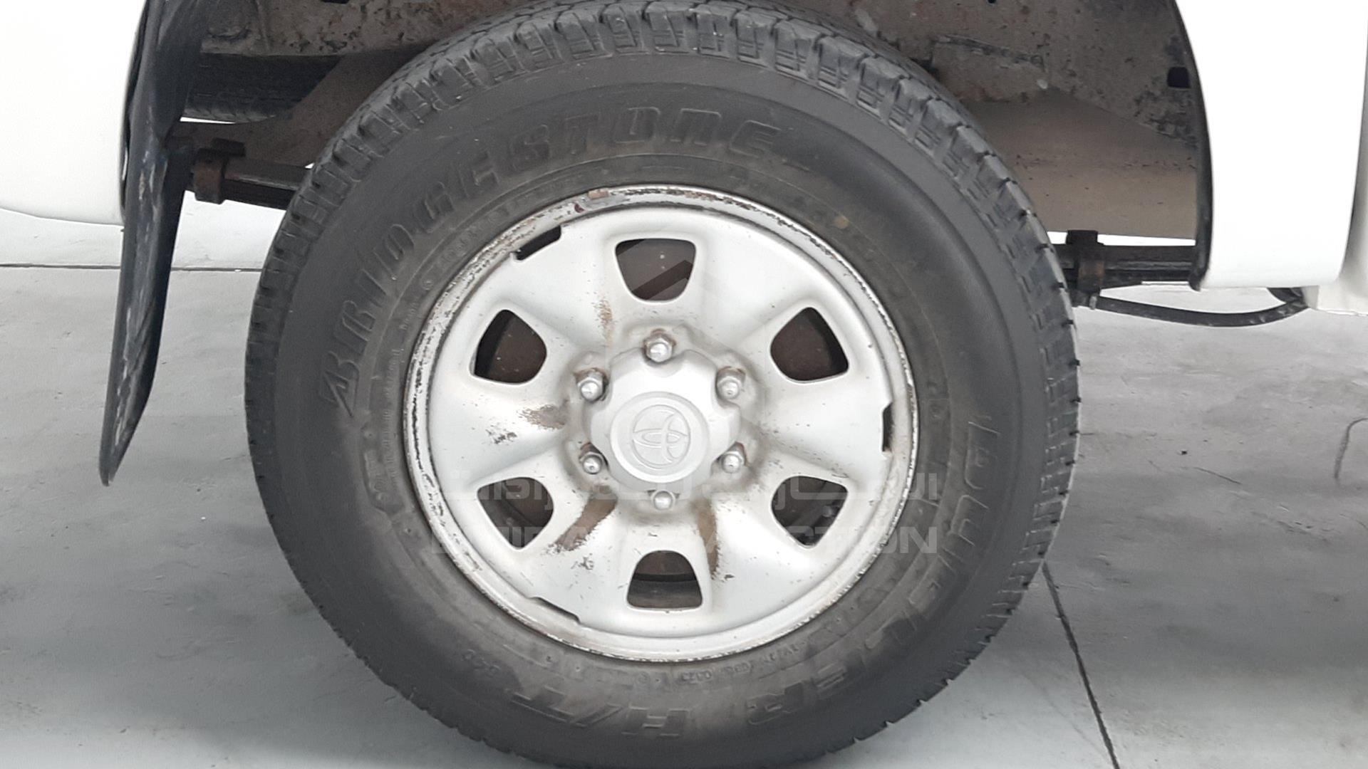 2014 TOYOTA HILUX VIN: MR0FX22G3E1392356