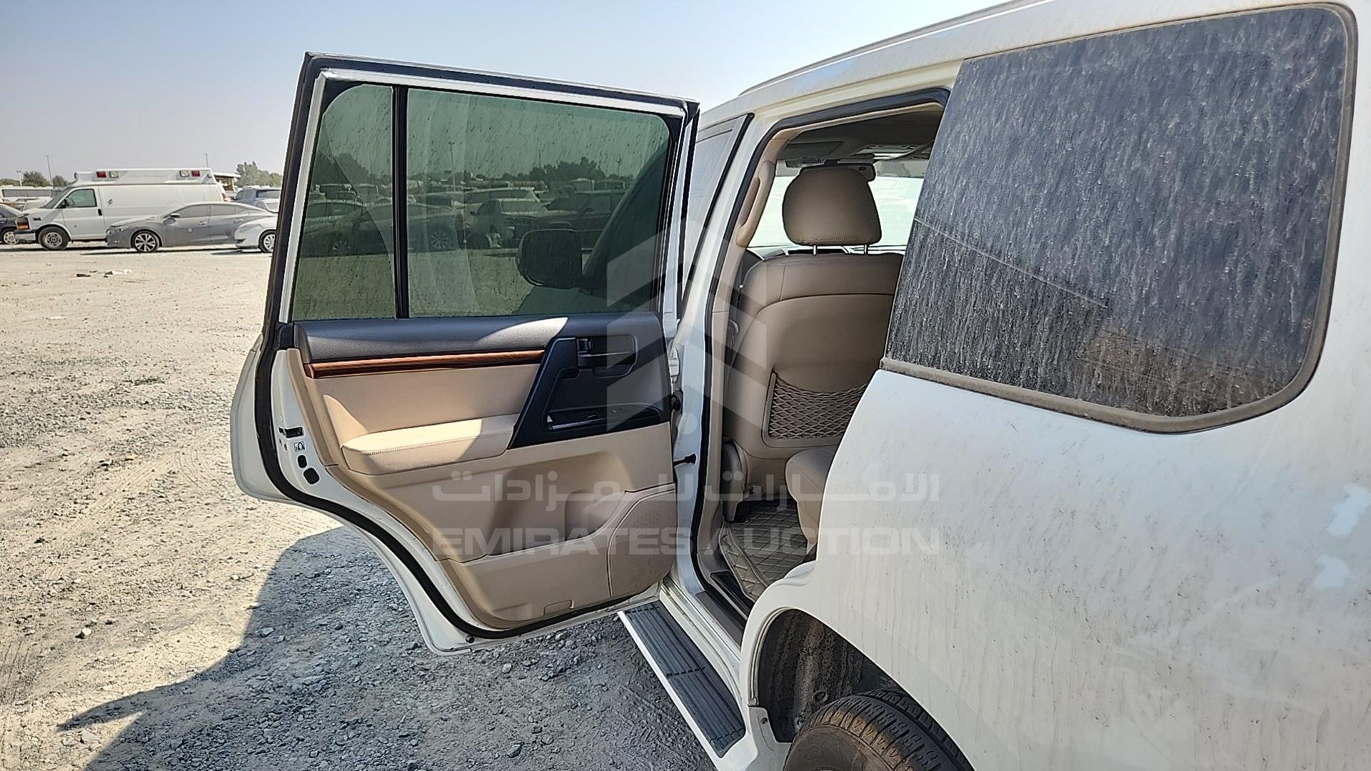 2014 TOYOTA LAND CRUISER VIN: JTMHU09J7E5081933