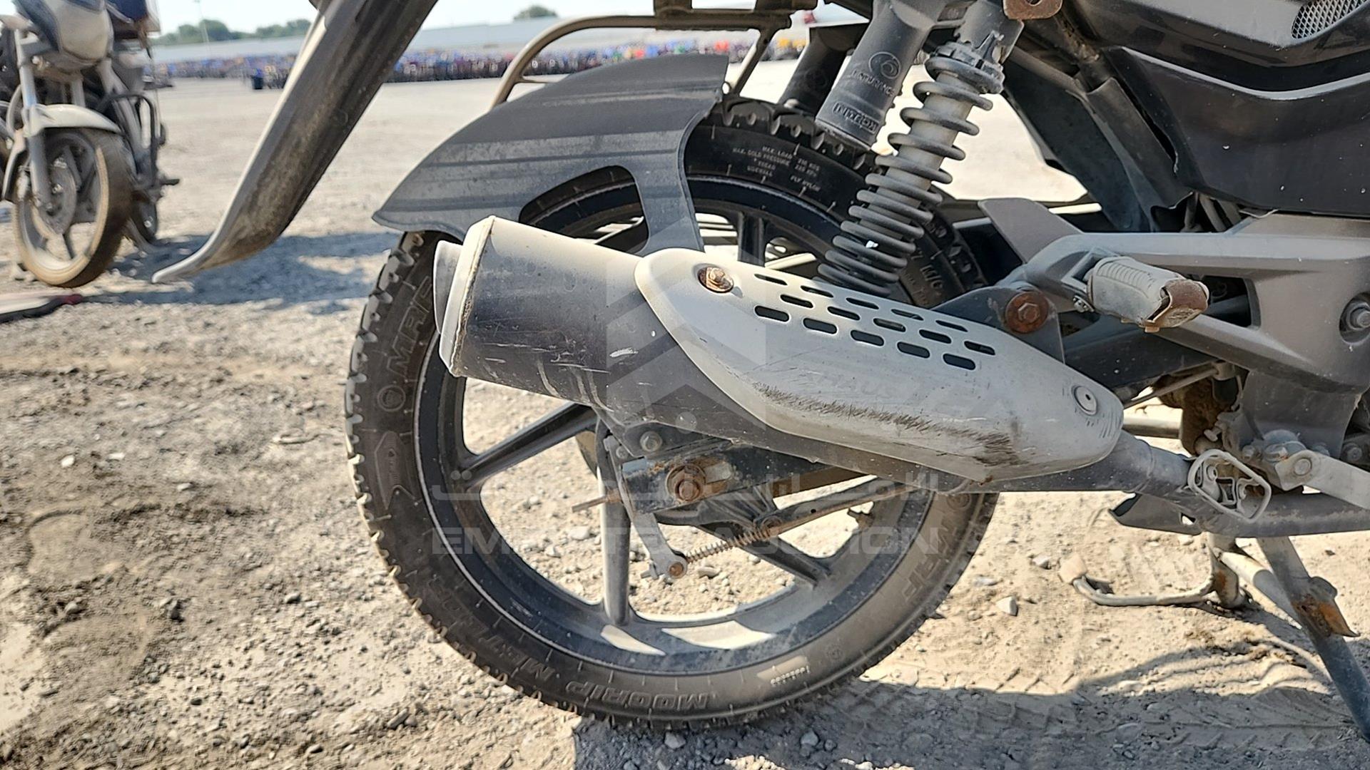 2015 BAJAJ PULSAR VIN: MD2A11CZ6FWK44737