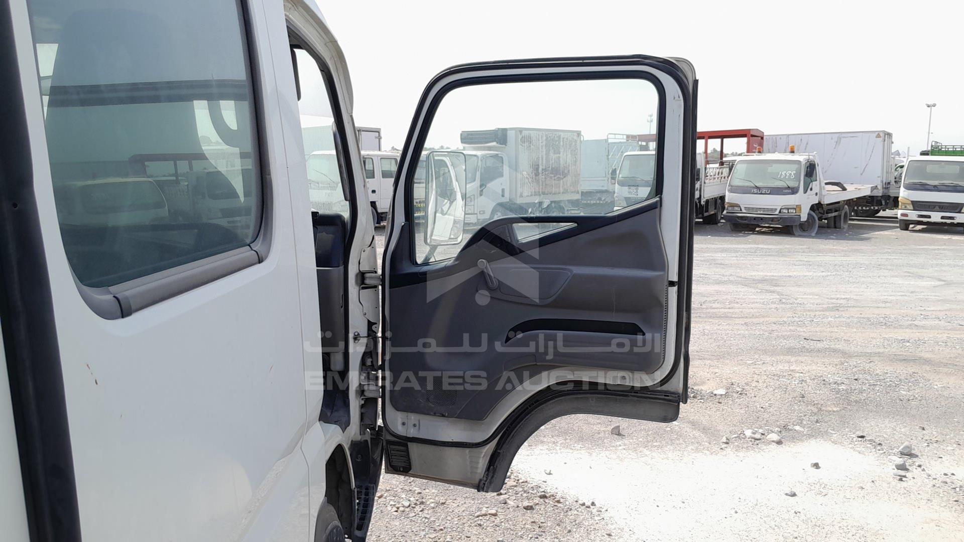2017 MITSUBISHI CANTER VIN: JL7B6E1P7HK017235