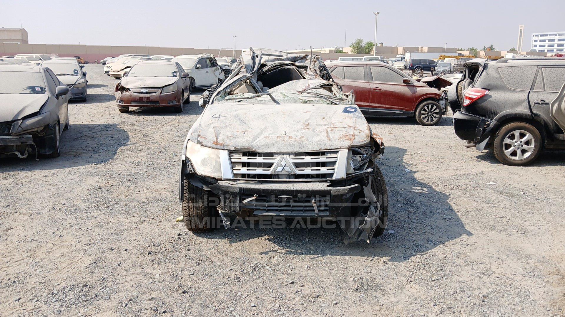 2012 MITSUBISHI PAJERO VIN: JMYLRV95WCJ707989