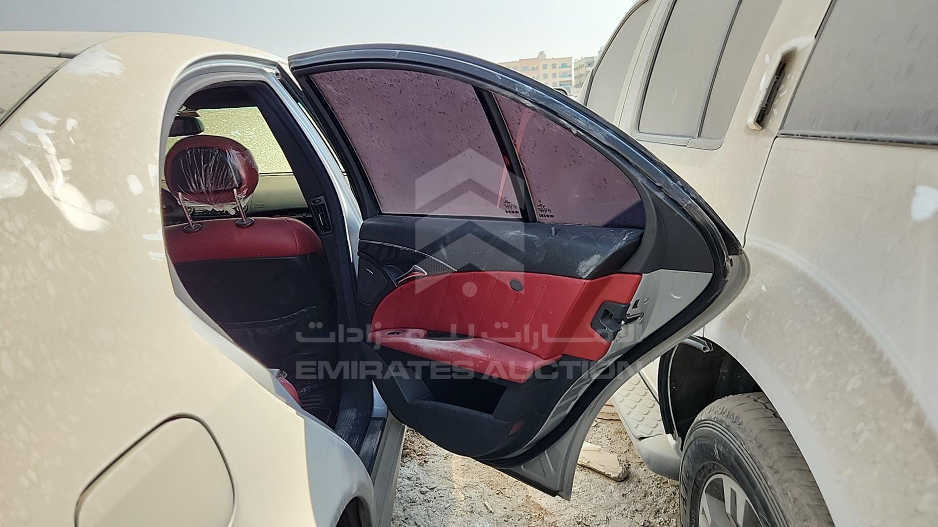 0 MERCEDES E 500 VIN: WDB2110701A038875