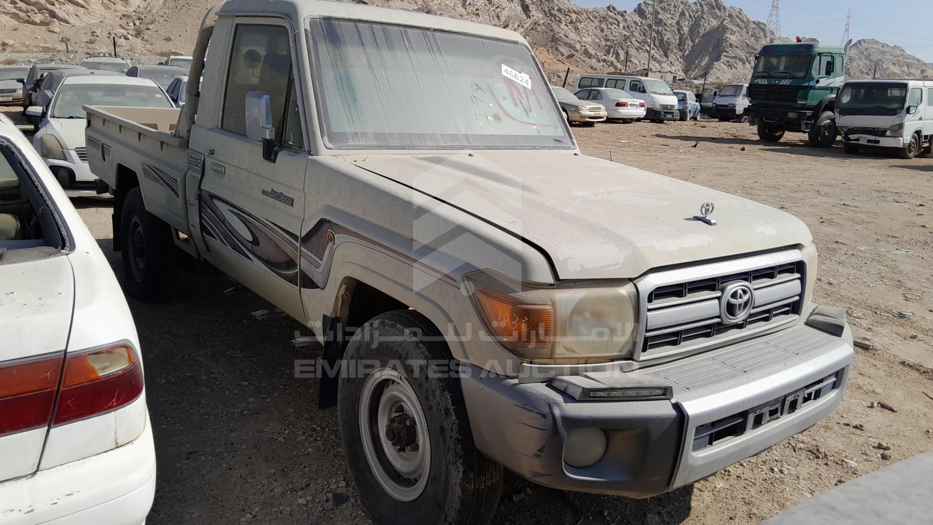 2010 TOYOTA LAND CRUISER VIN: JTFLU73J8A4507289