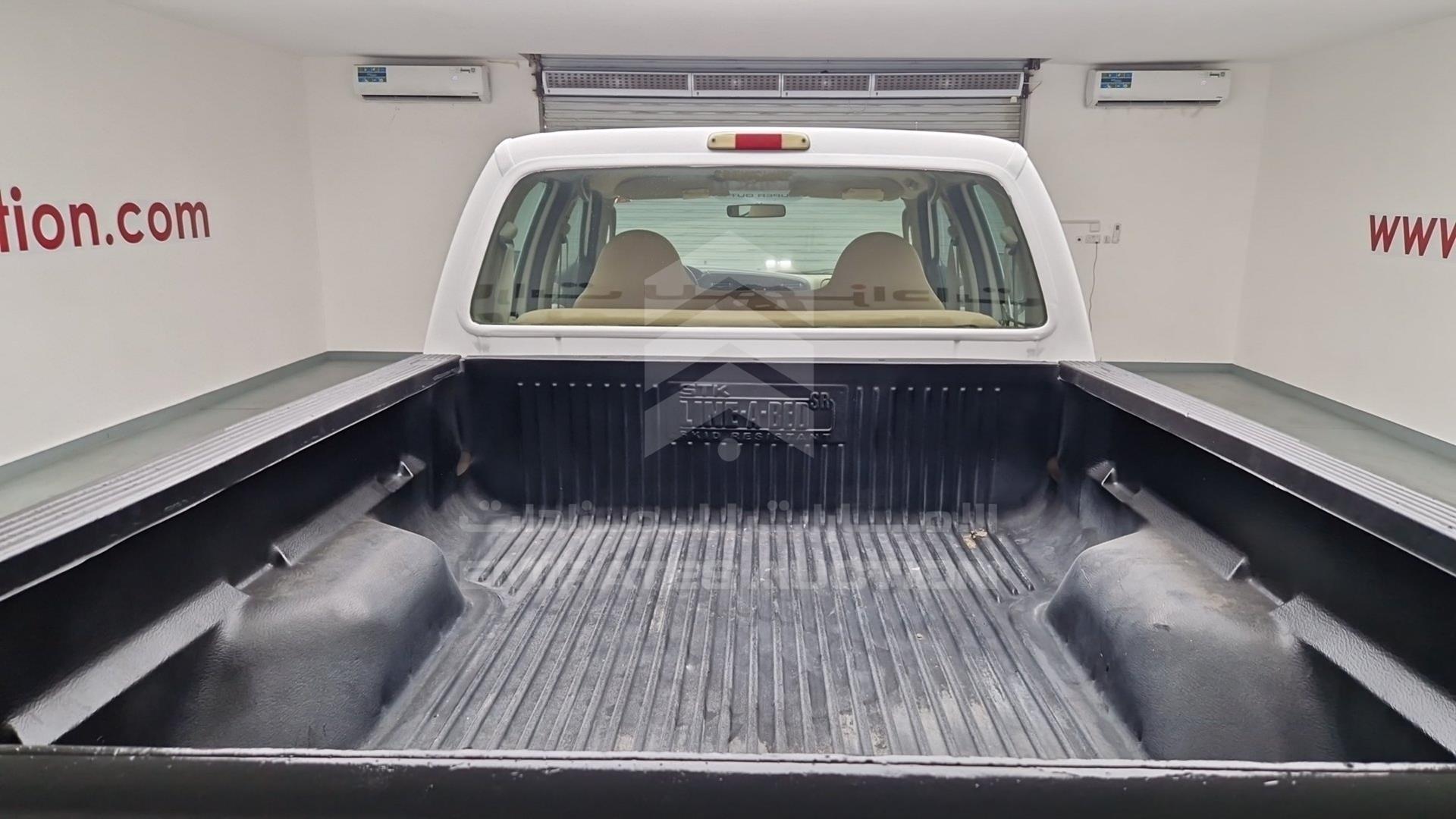 2005 FORD F 350 VIN: 1FTWW31P05EC03356