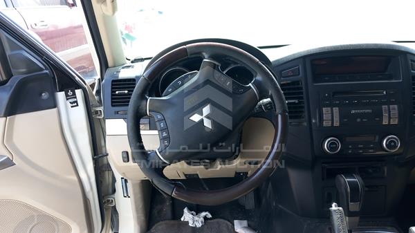 JMYLRV95WEJ708001 Mitsubishi Pajero