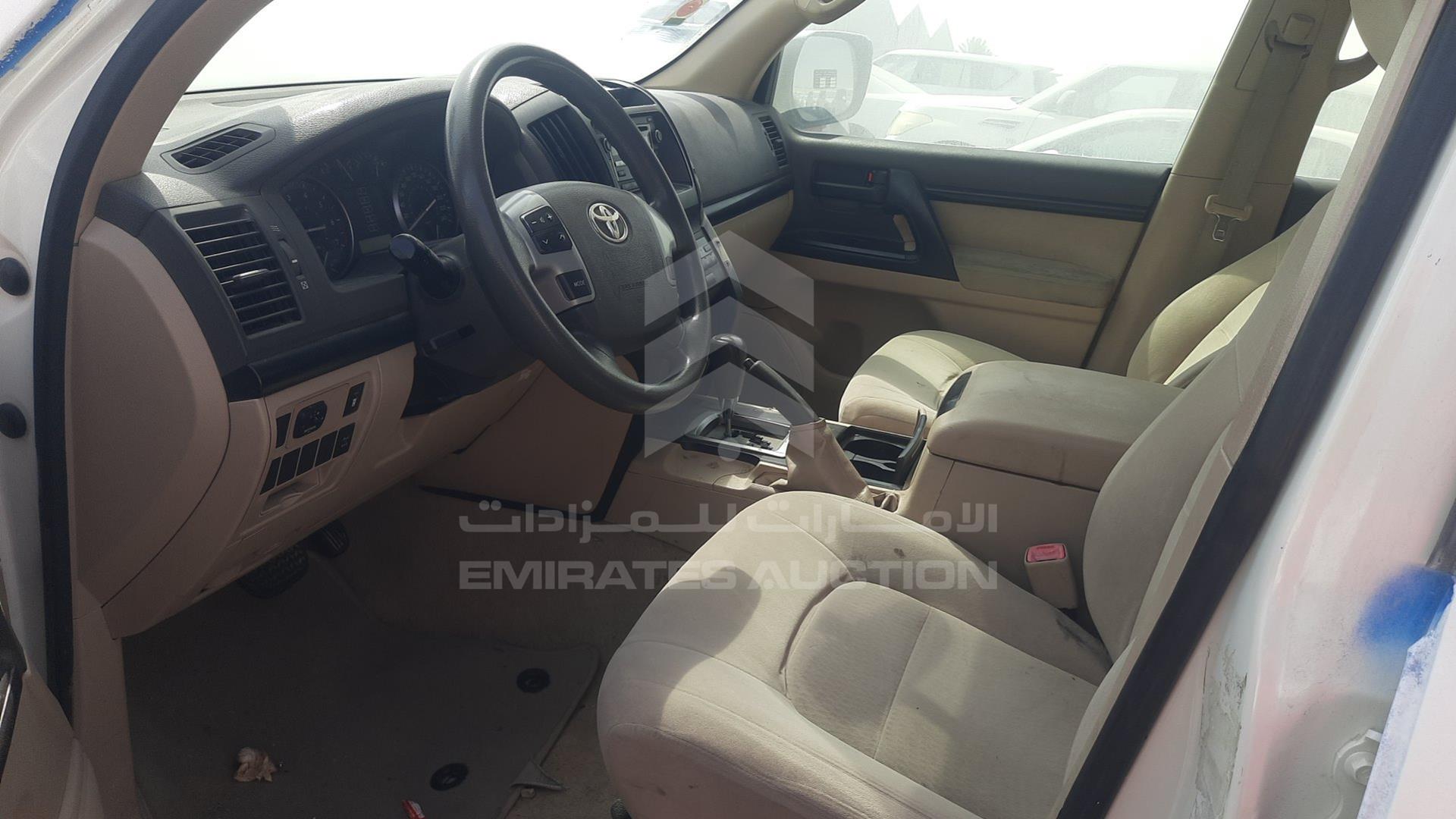 2013 TOYOTA LAND CRUISER VIN: JTMDU09J7D4074564