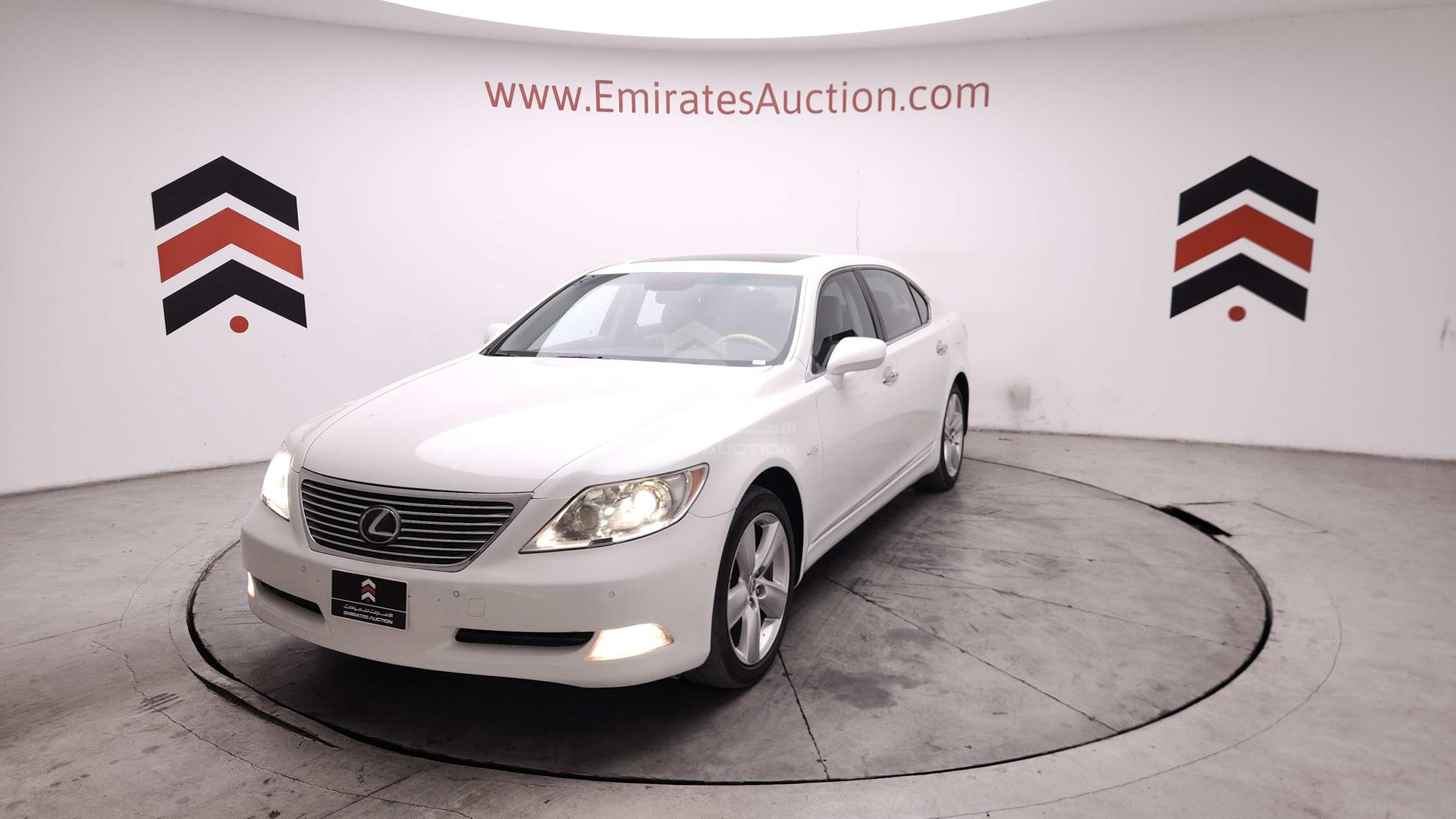 2008 LEXUS LS 460 VIN: JTHGL46F505008833
