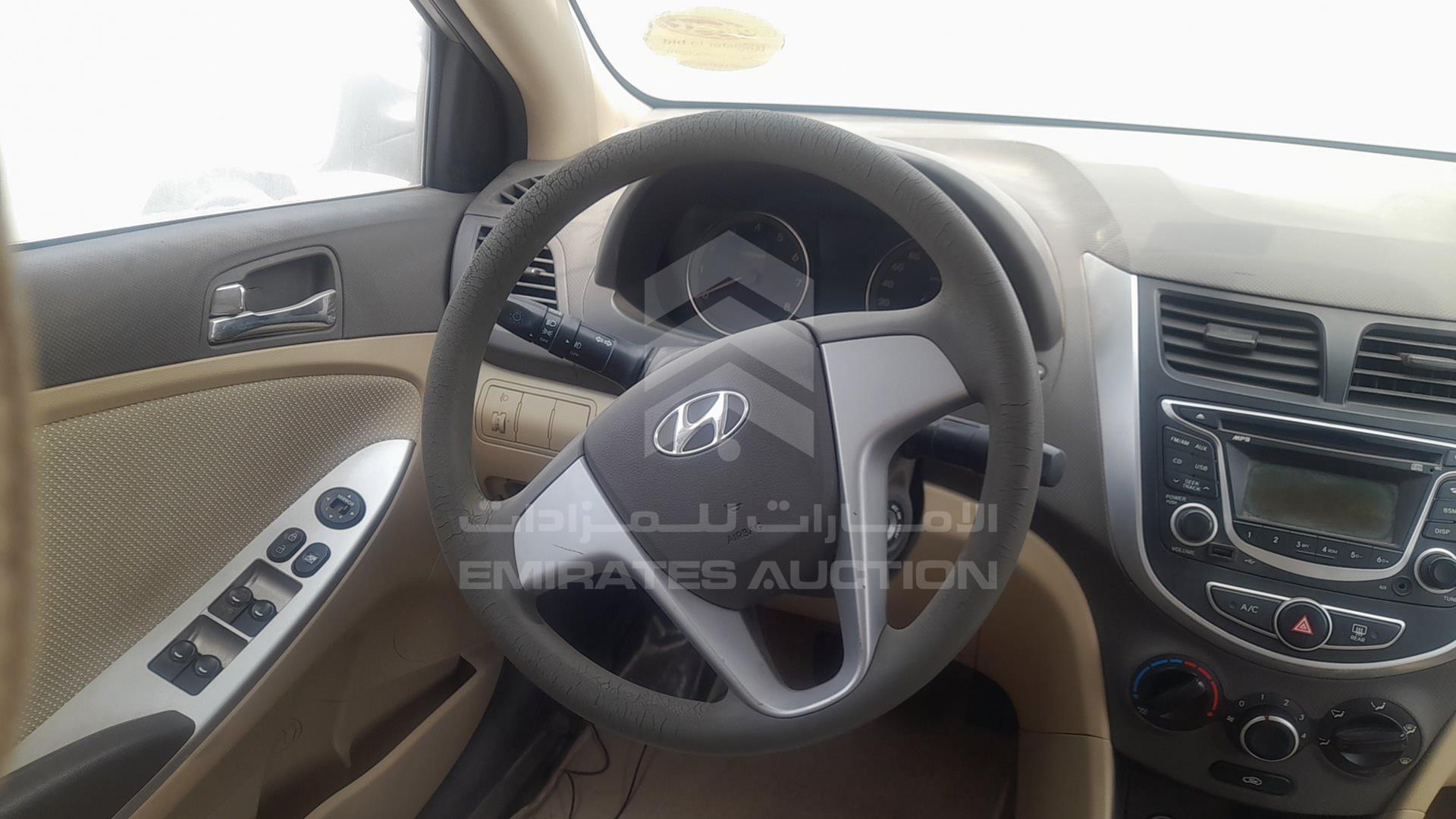 2015 HYUNDAI ACCENT VIN: KMHCT41B9FU679257