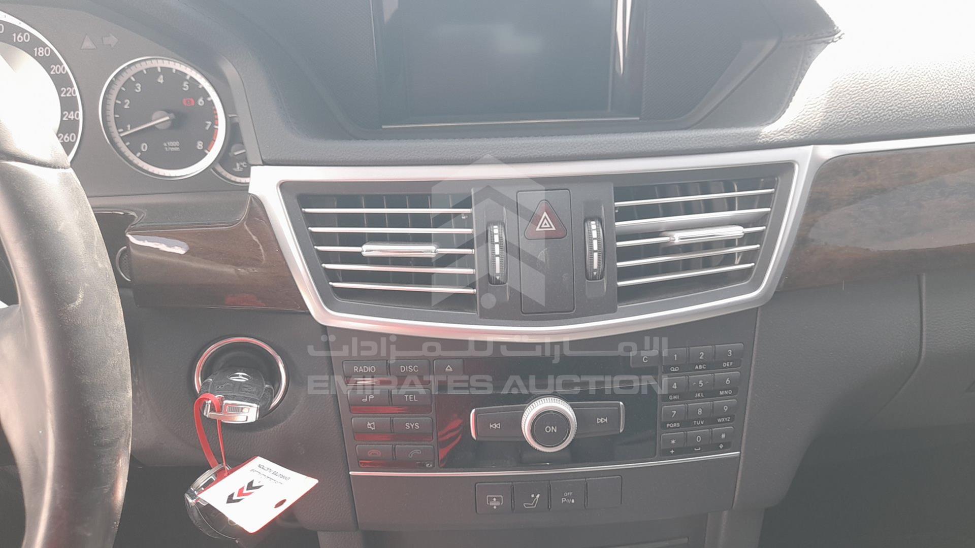 2011 MERCEDES E 200 VIN: WDDHF4JB3BA411954