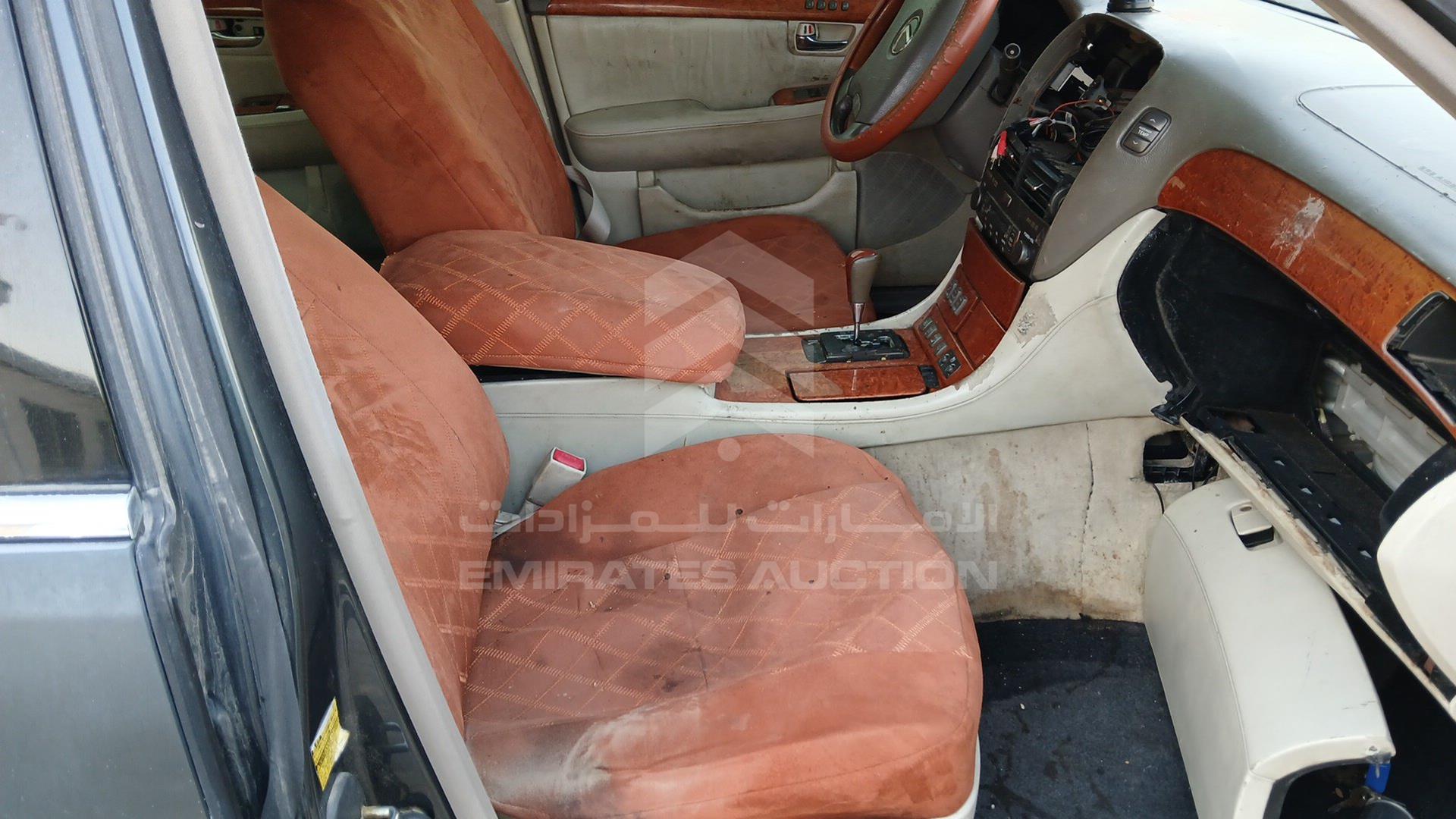 2005 LEXUS LS 430 VIN: JTHBN36F355001580