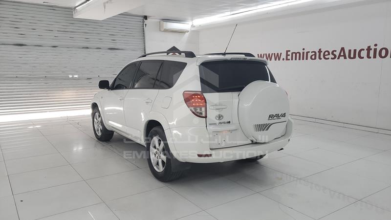 JTMBD31V685175120 Auction: EmiratesAuction Lot: 445927 JTMBD31V685175120 Toyota RAV 4 2008 WHITE Photo 6