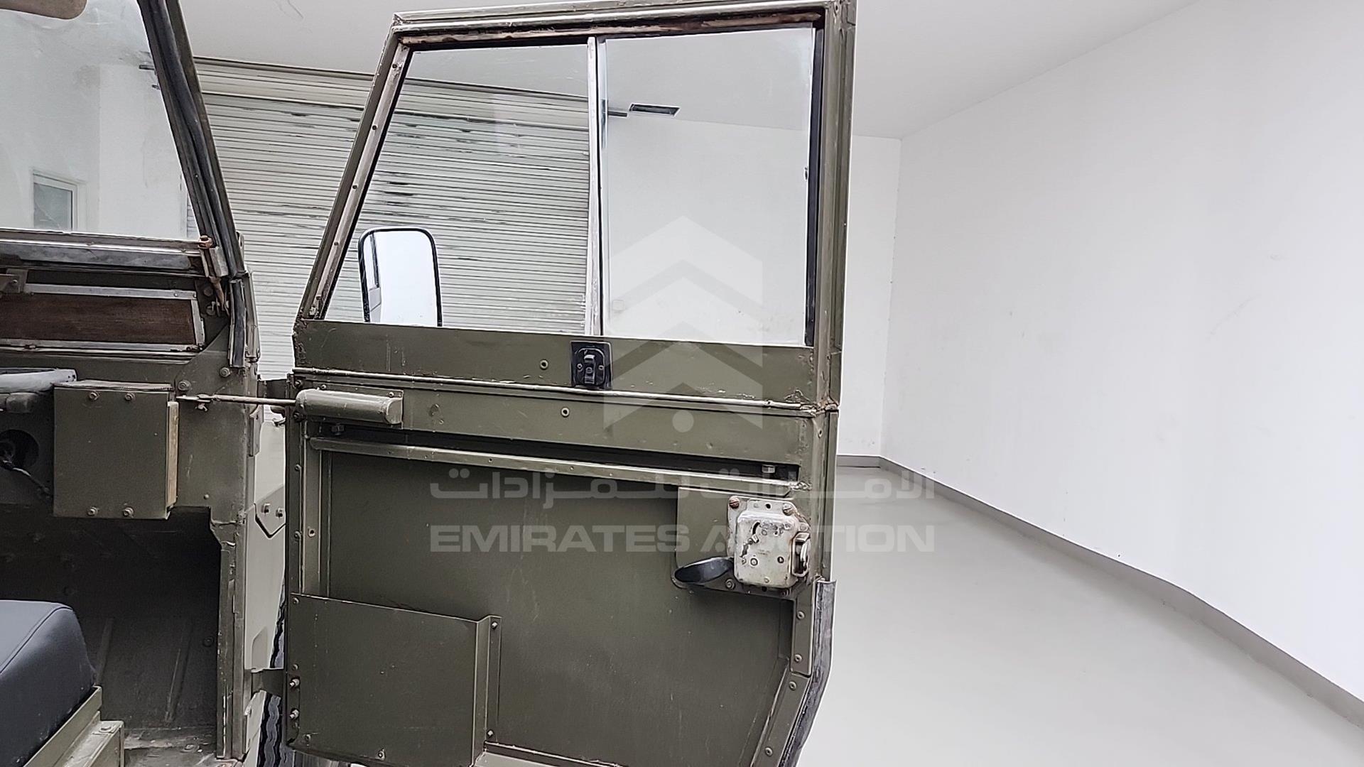 1976 LAND ROVER JEEP VIN: 91421918A