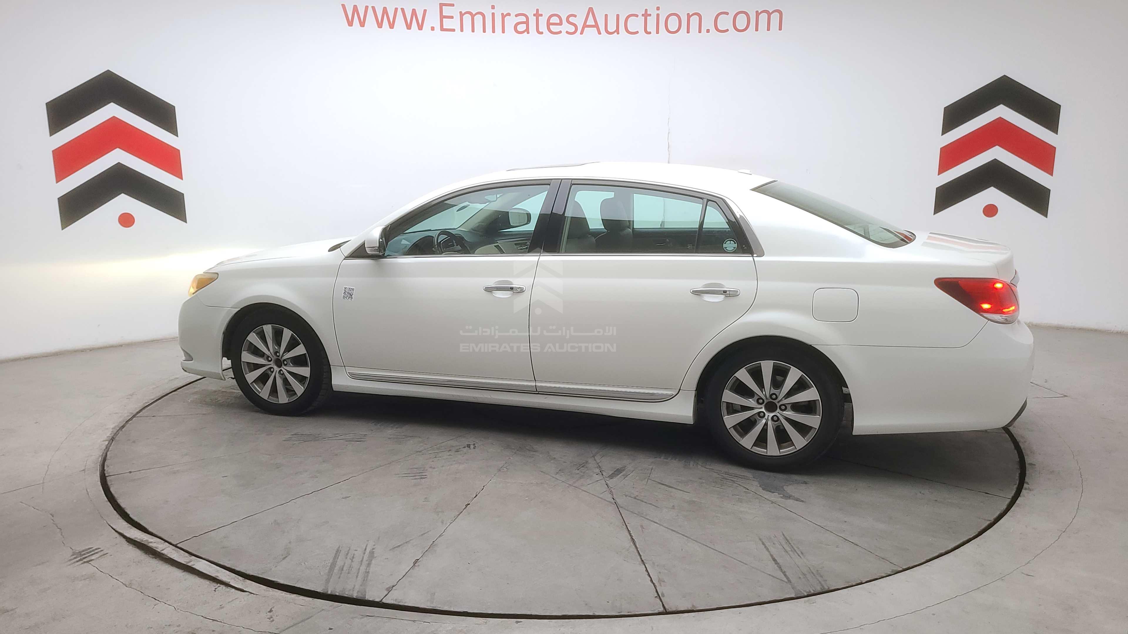 4T1BK36B2BU405586 - 2011 Toyota Avalon - #489716