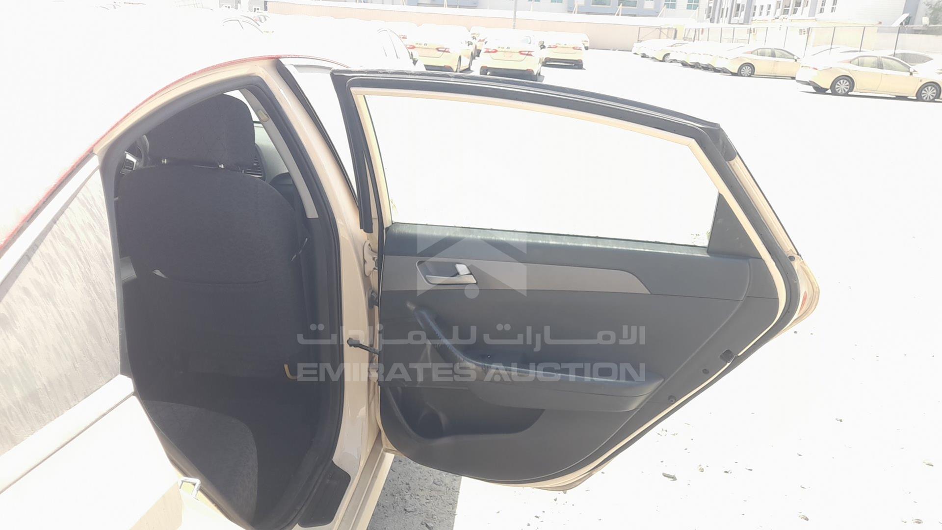 2019 HYUNDAI SONATA VIN: KMHE24130KA092977
