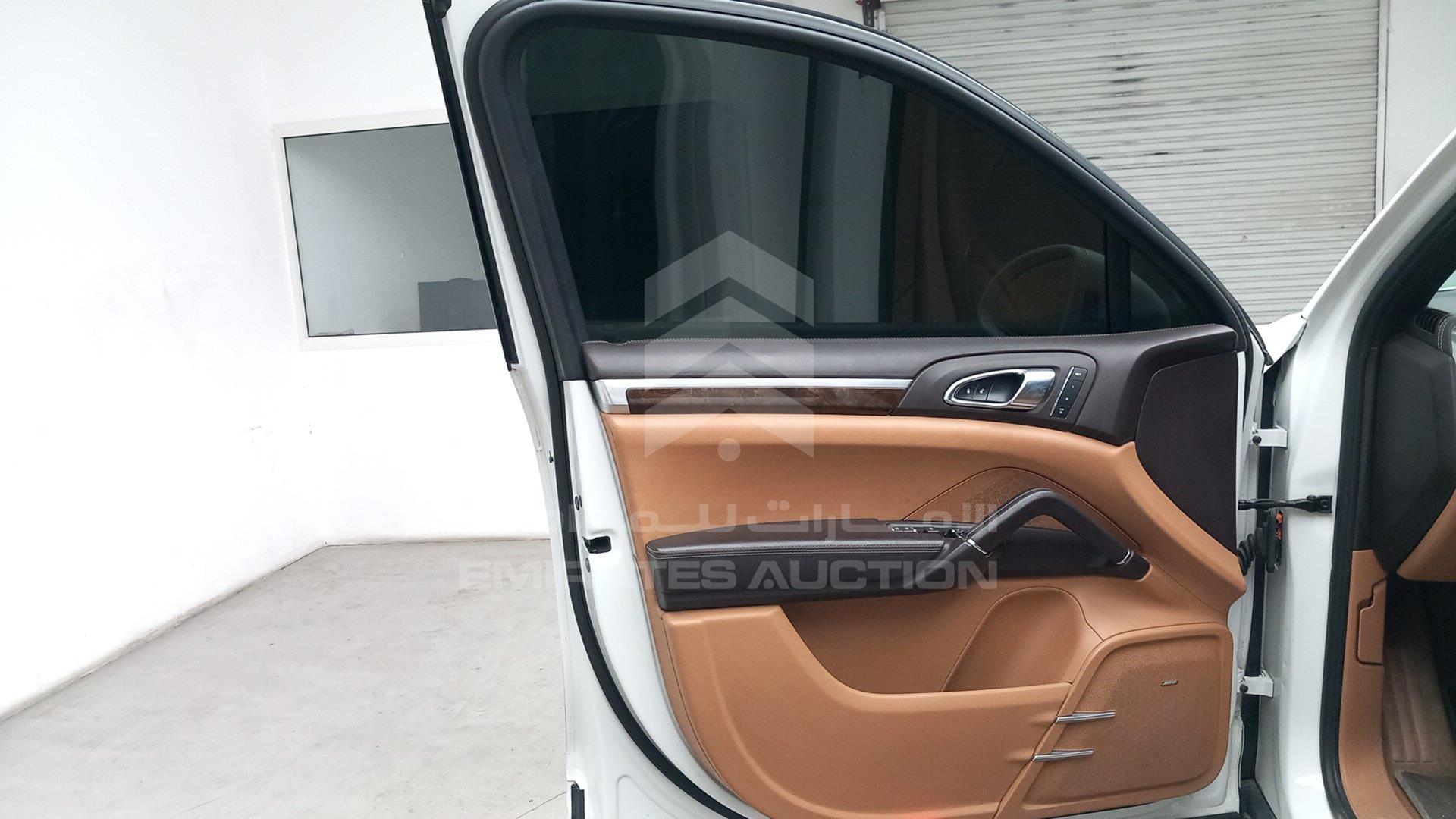 2013 PORSCHE CAYENNE VIN: WP1ZZZ92ZDLA81351