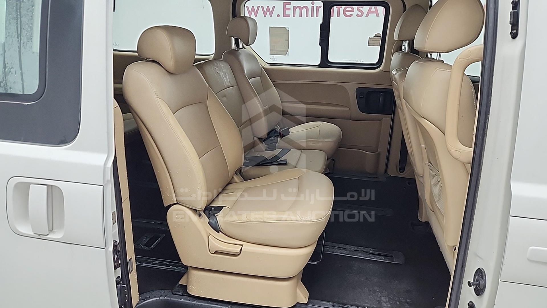 2018 HYUNDAI H1 VIN: KMJWA37R2JU946859
