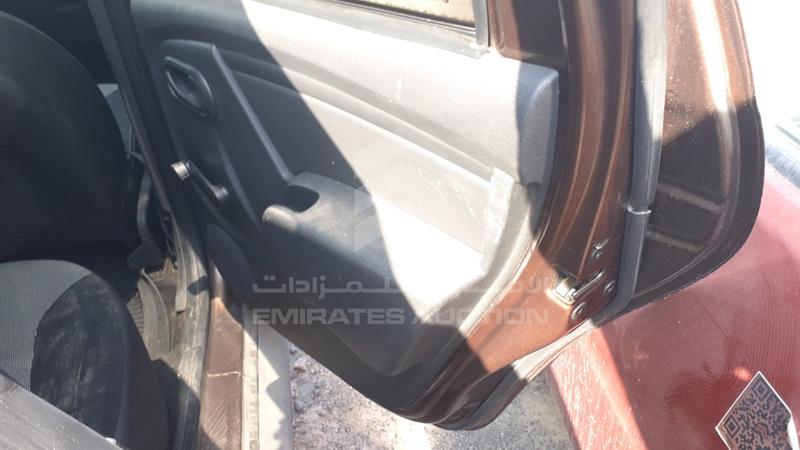 VF1HSRCA4FA515266 Auction: EmiratesAuction Lot: 408568 VF1HSRCA4FA515266 Renault Duster 2015 BROWN Photo 20