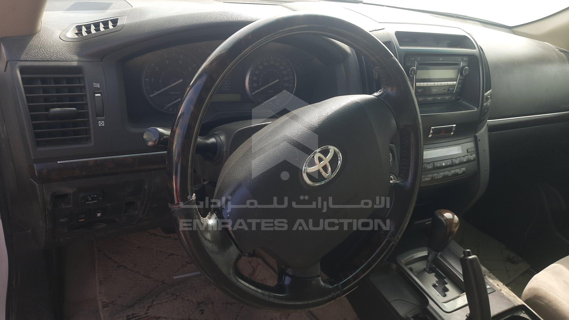 2011 TOYOTA LAND CRUISER VIN: JTMHU09J8B5052503