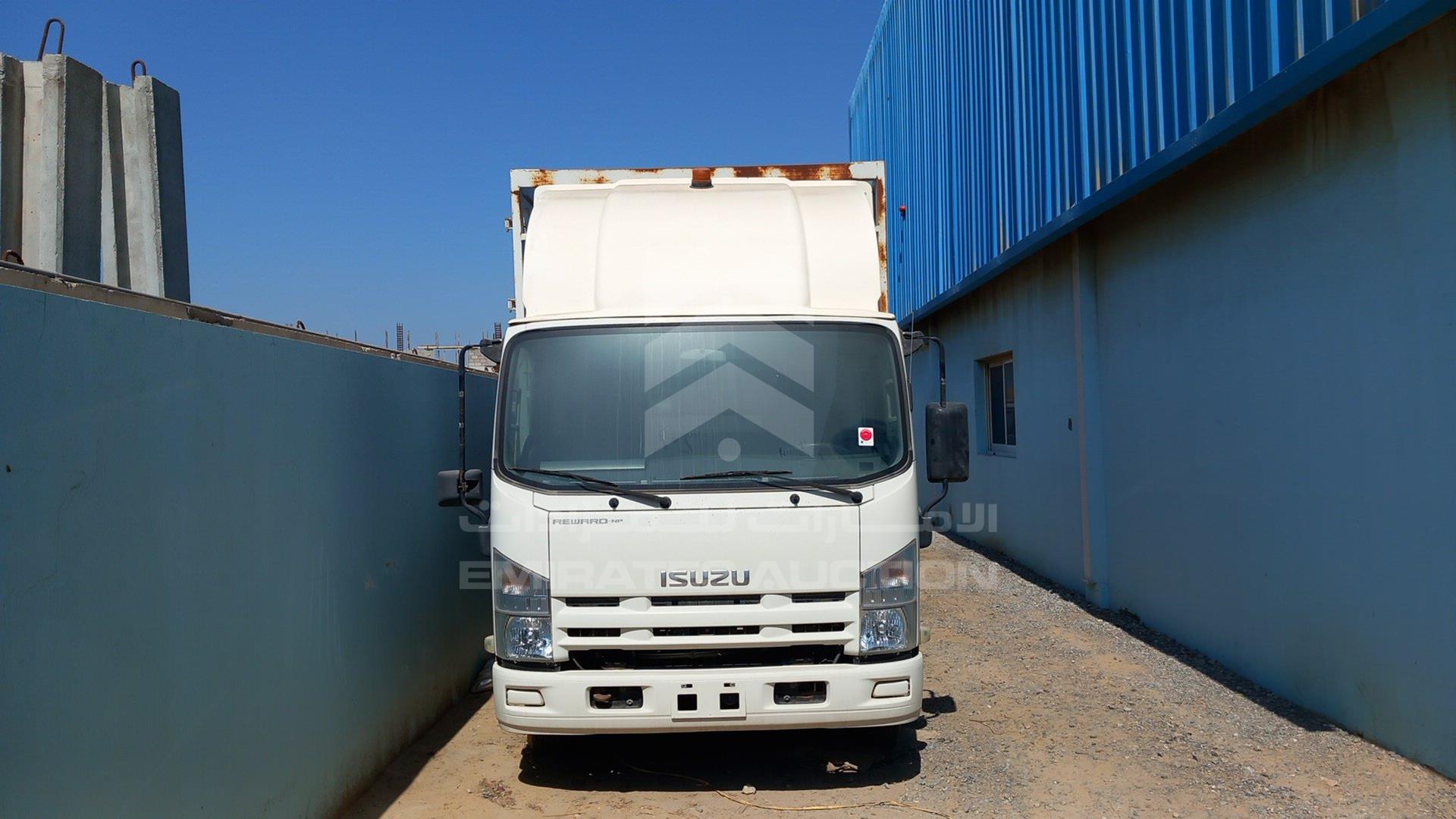 2017 ISUZU REWARD NP VIN: JAMKP34H0H7P06999