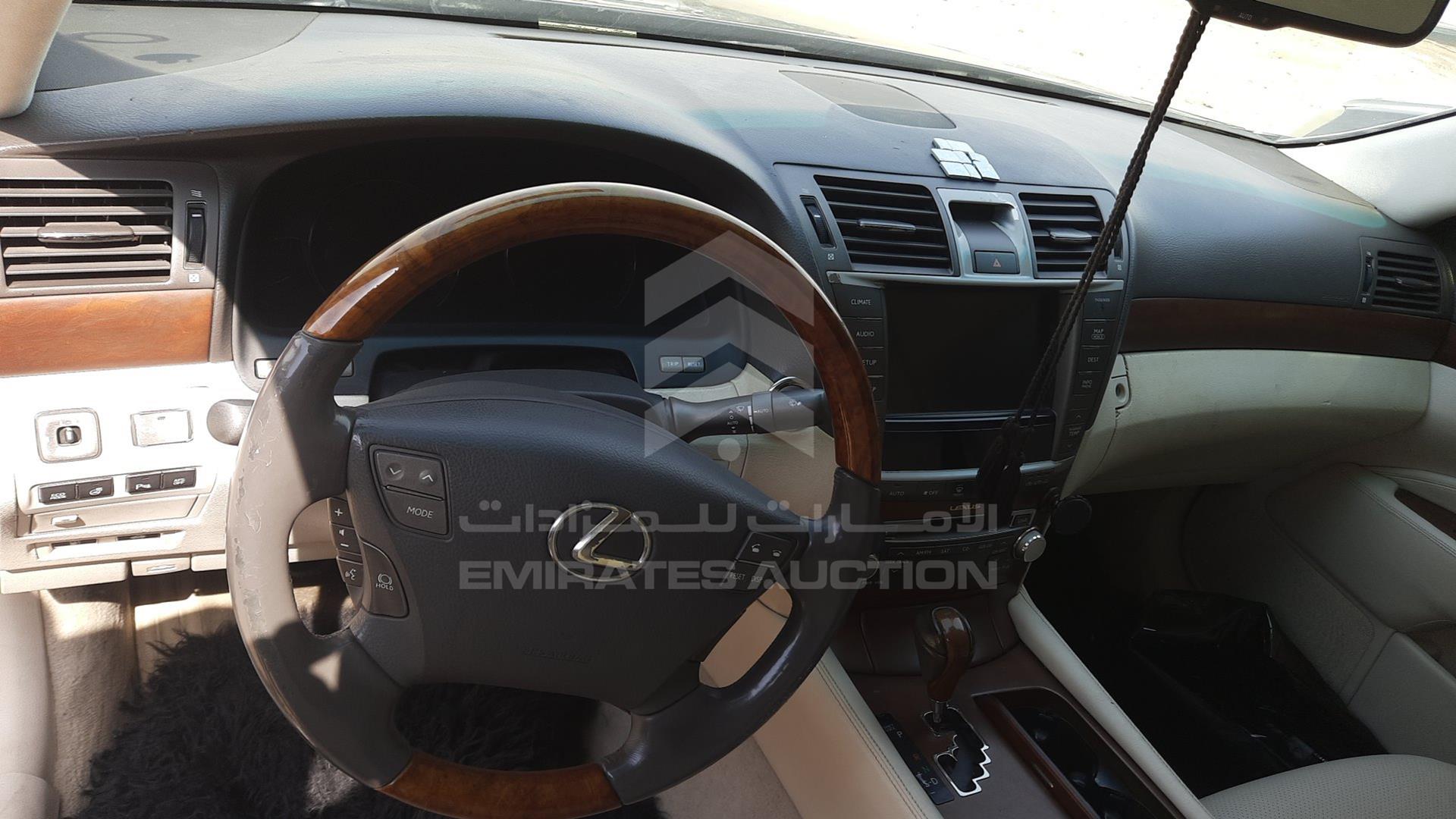 2010 LEXUS LS 460 VIN: JTHCL5EF4A5004943