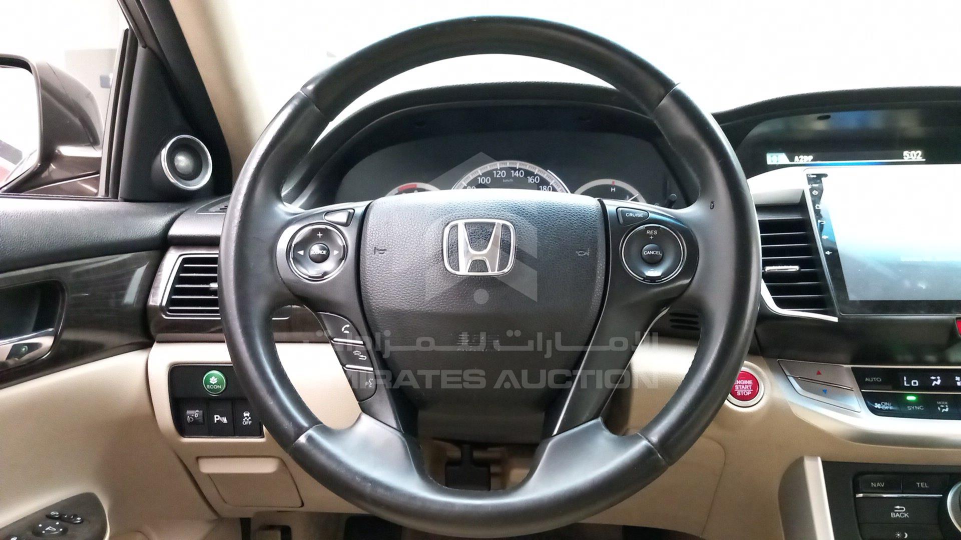 2016 HONDA ACCORD VIN: LUCCR2668G3407434