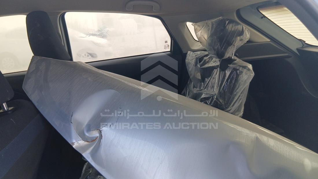 سوزوكي بالينو 2025 — زاوية الراكب الخلفي اليسرى — صورة 18