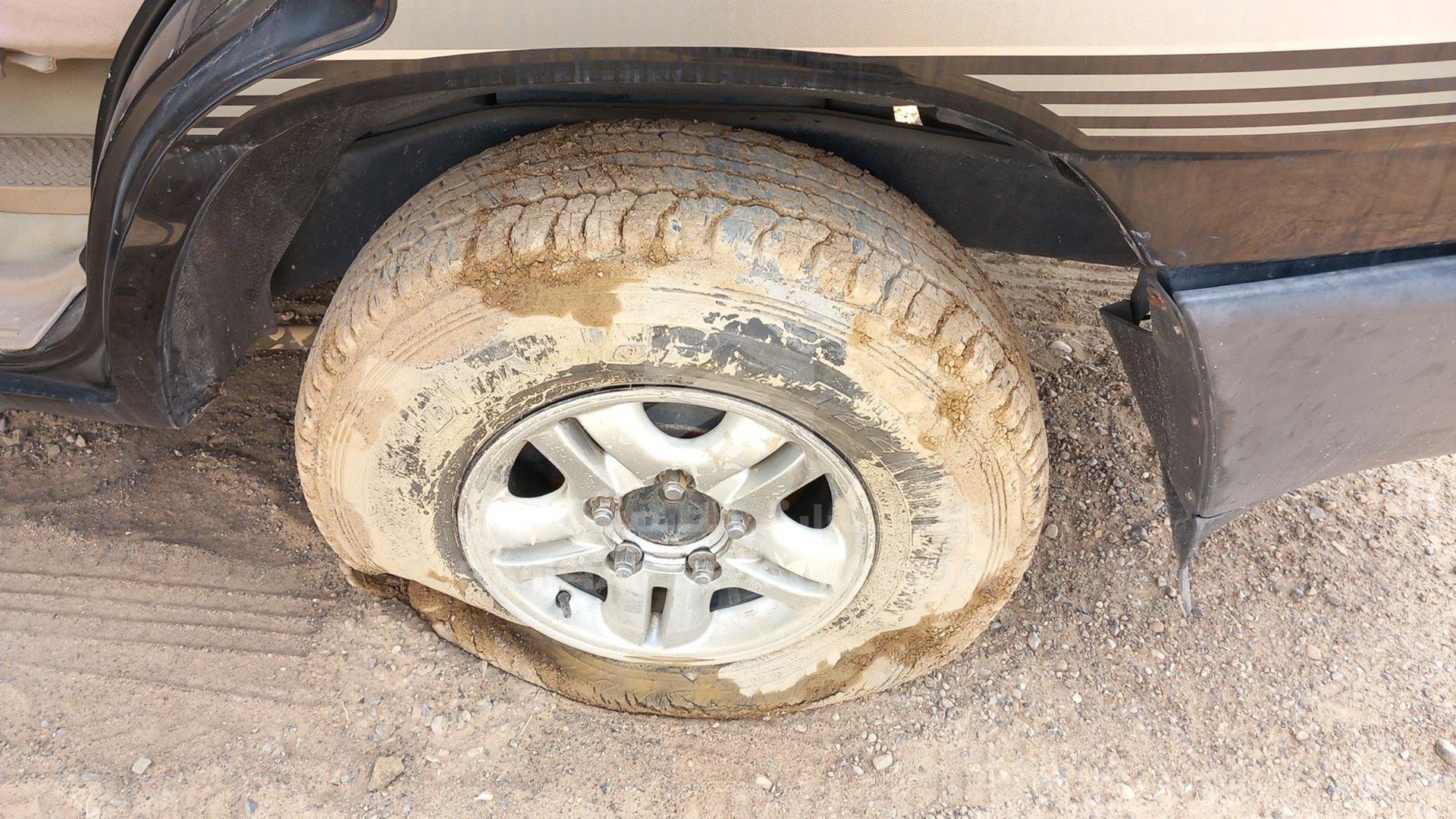 2000 TOYOTA LAND CRUISER VIN: JT3HJ09J1Y0025212