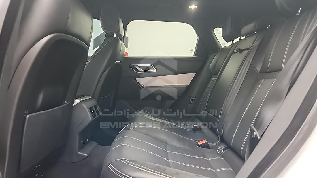 رنج روفر ?يلار 2020 — زاوية الراكب الخلفي اليسرى — صورة 24