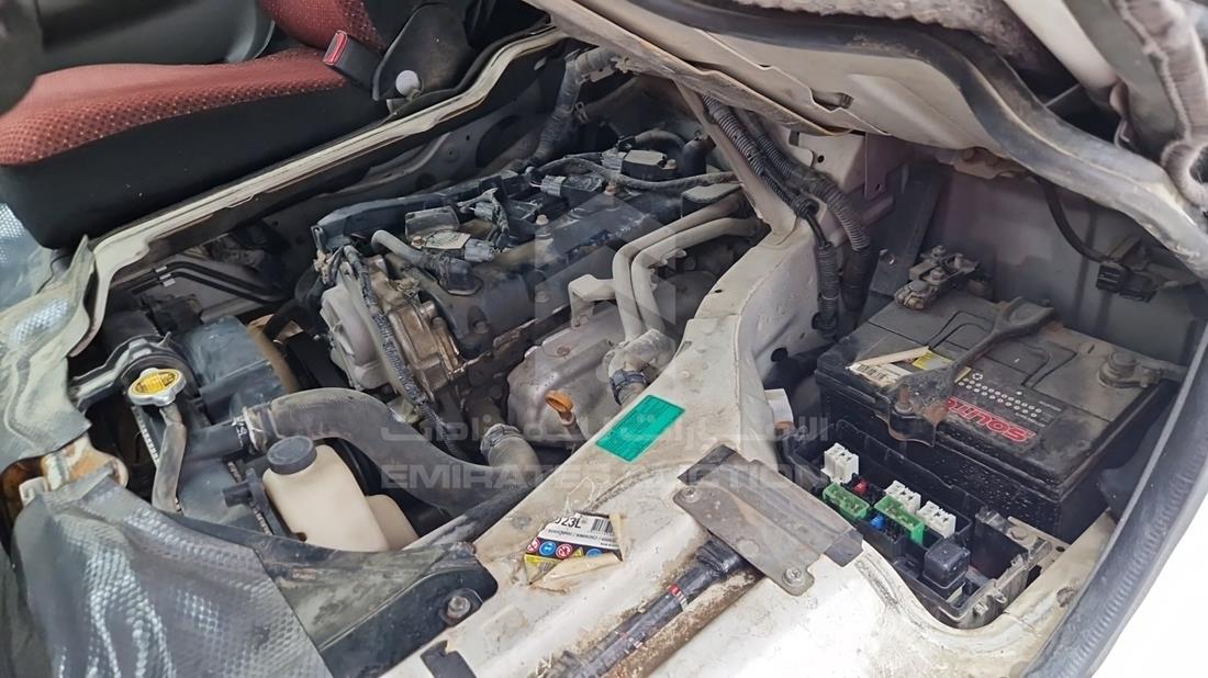 2015 Nissan Urvan — Engine Bay — Photo 23