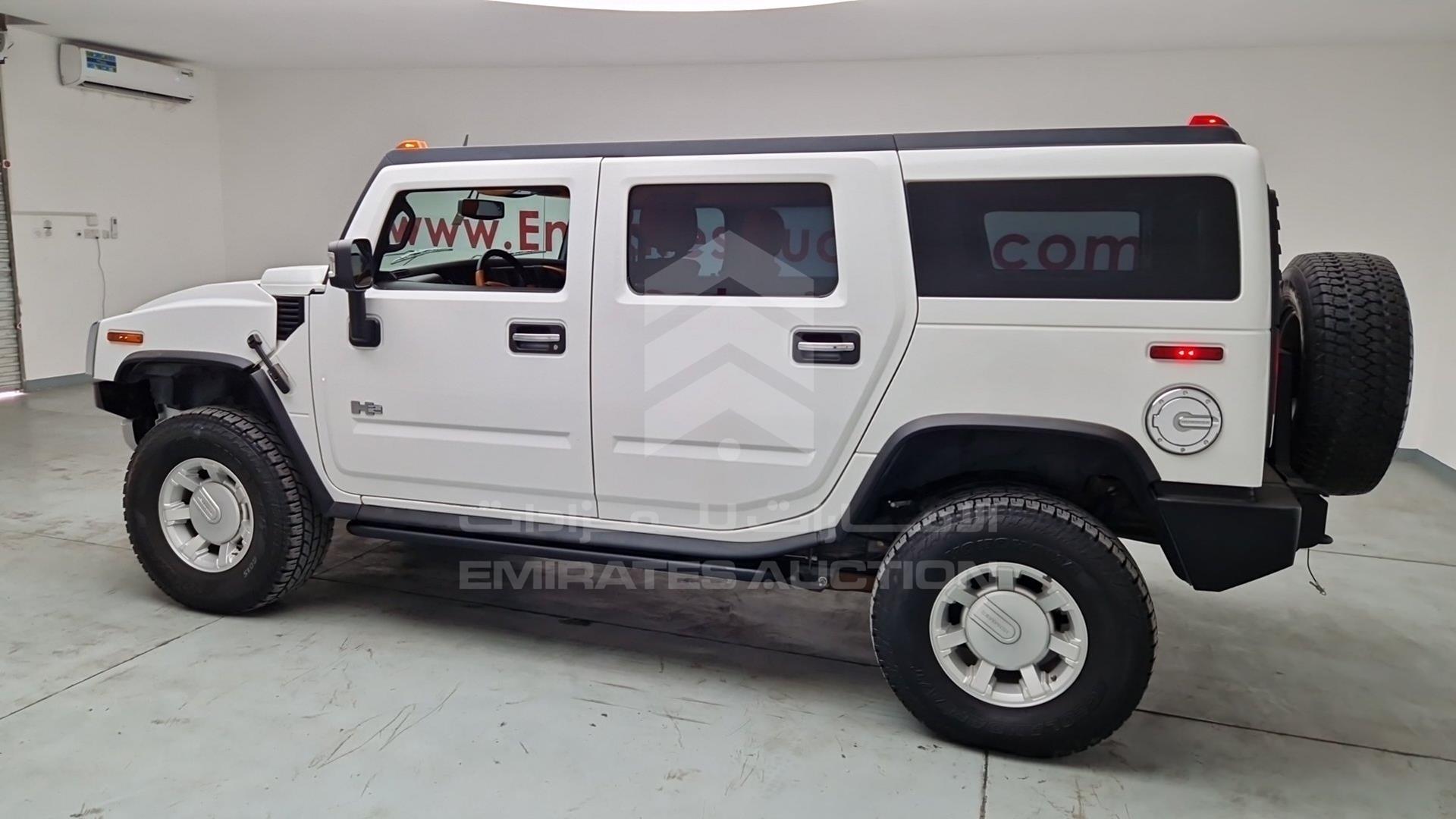 2008 HUMMER H2 VIN: 5GRGN23898H105600