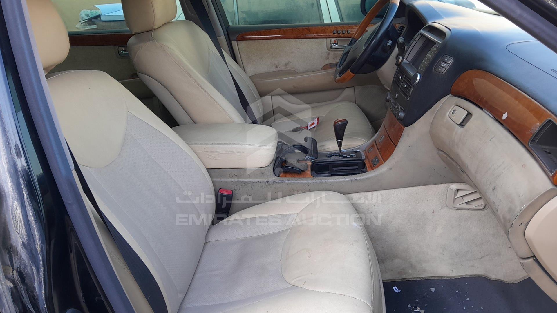 2001 LEXUS LS 430 VIN: JTHBN30F610034198