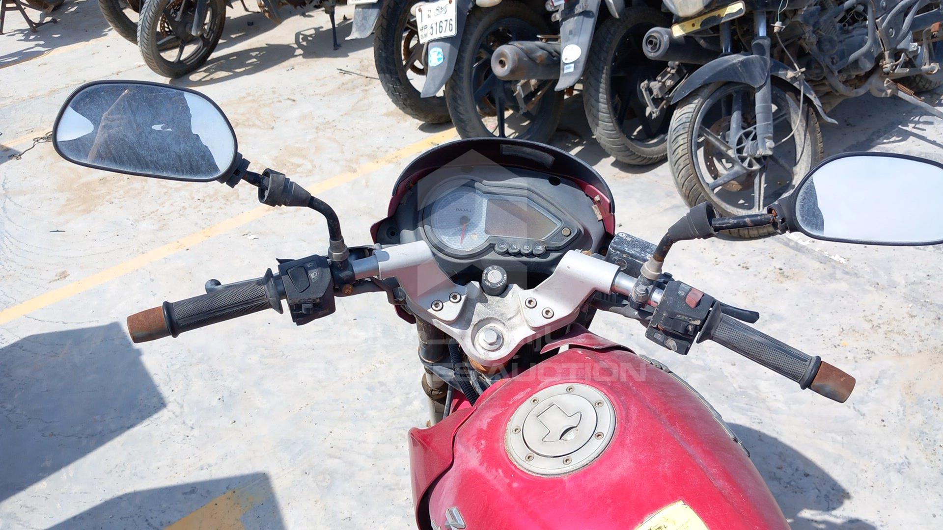 2011 BAJAJ 150 CC VIN: MD2DHDHZZUCC83317