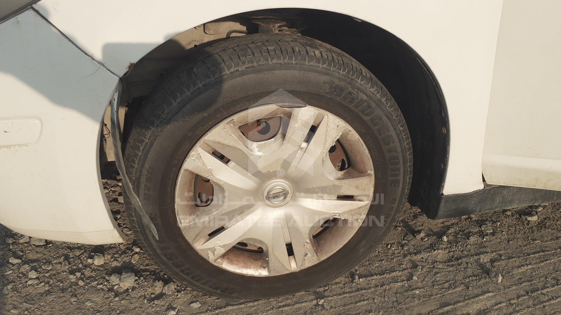 3N1BC1C63CK206970 - 2012 Nissan Tiida - #507561
