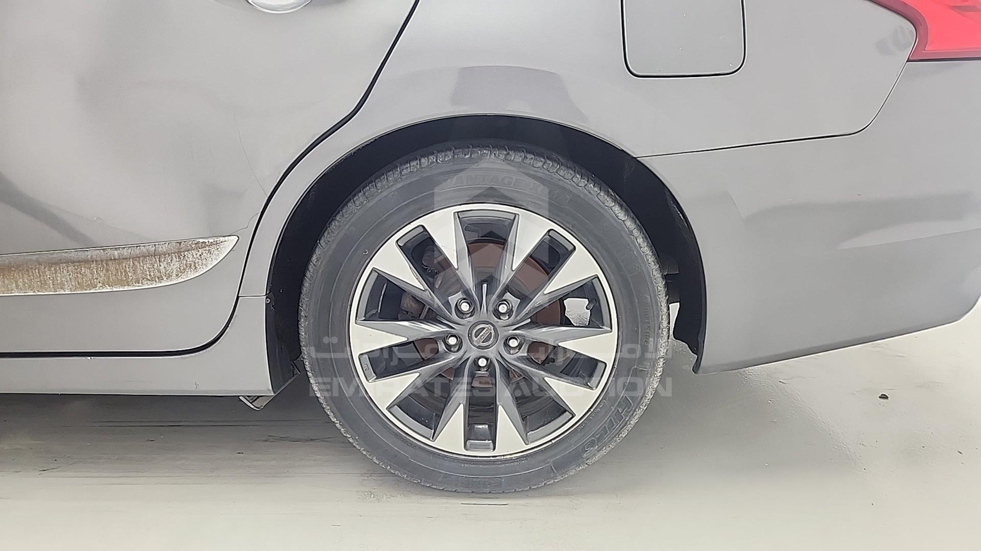 2017 NISSAN ALTIMA VIN: 1N4AL3AP2HC212746