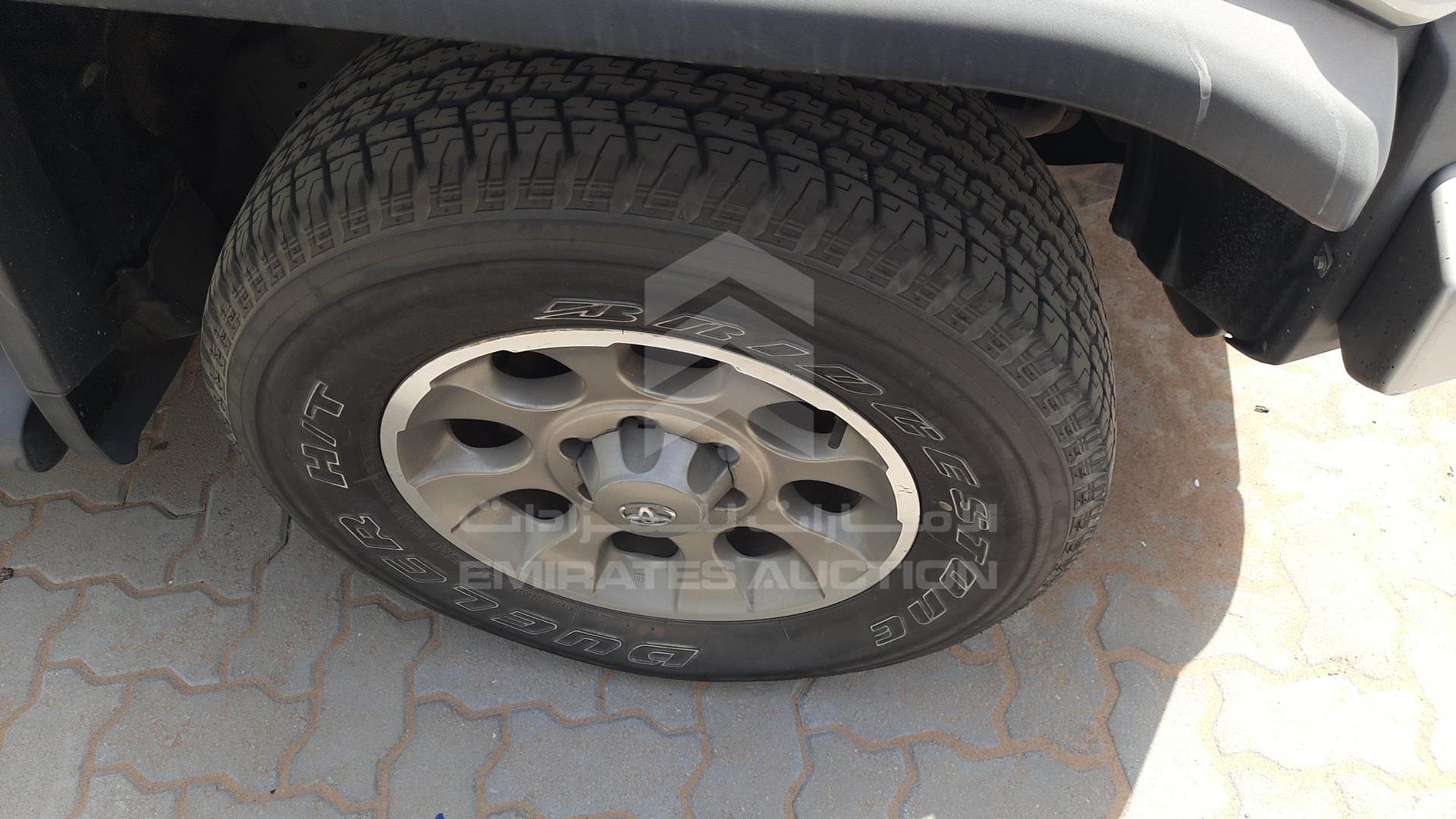 2013 TOYOTA FJ CRUISER VIN: JTEBU11FXDK171639