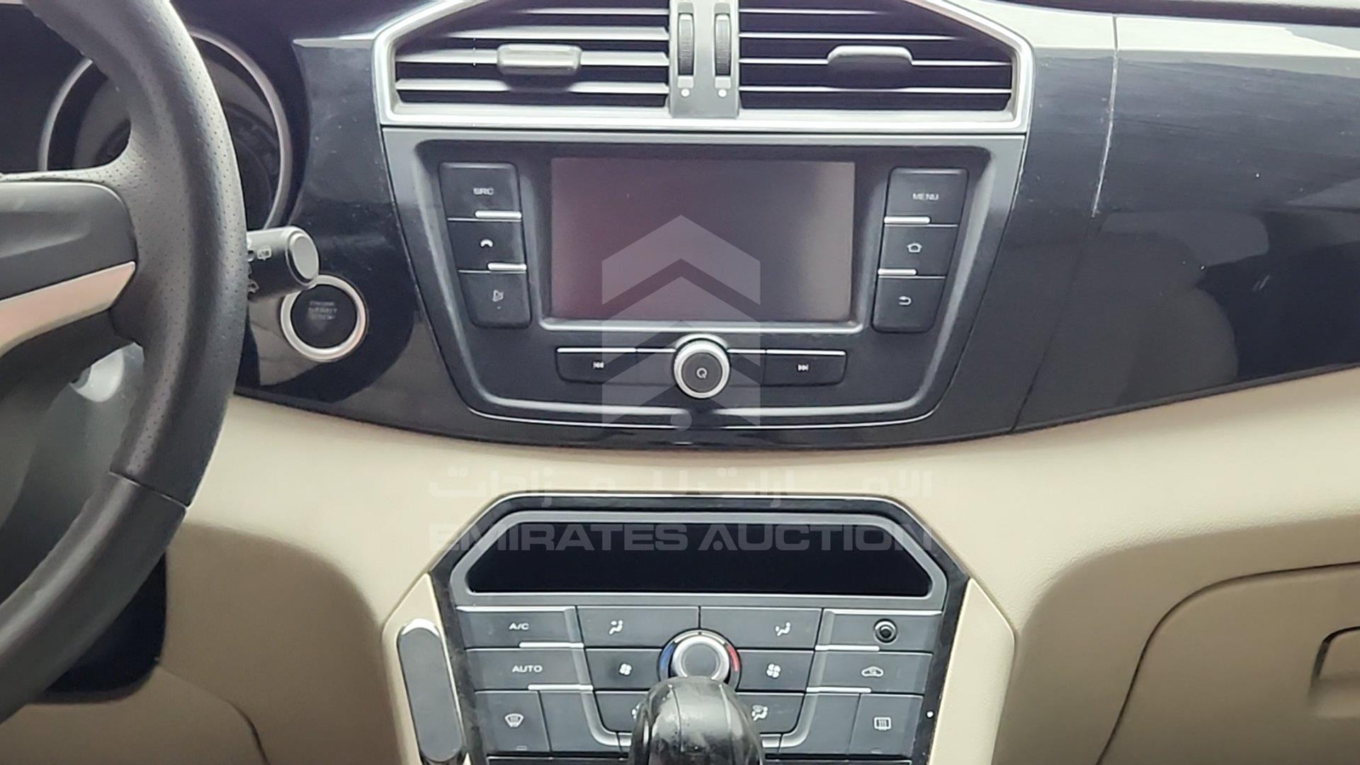 2016 MG GS VIN: LSJA24W34GS012141