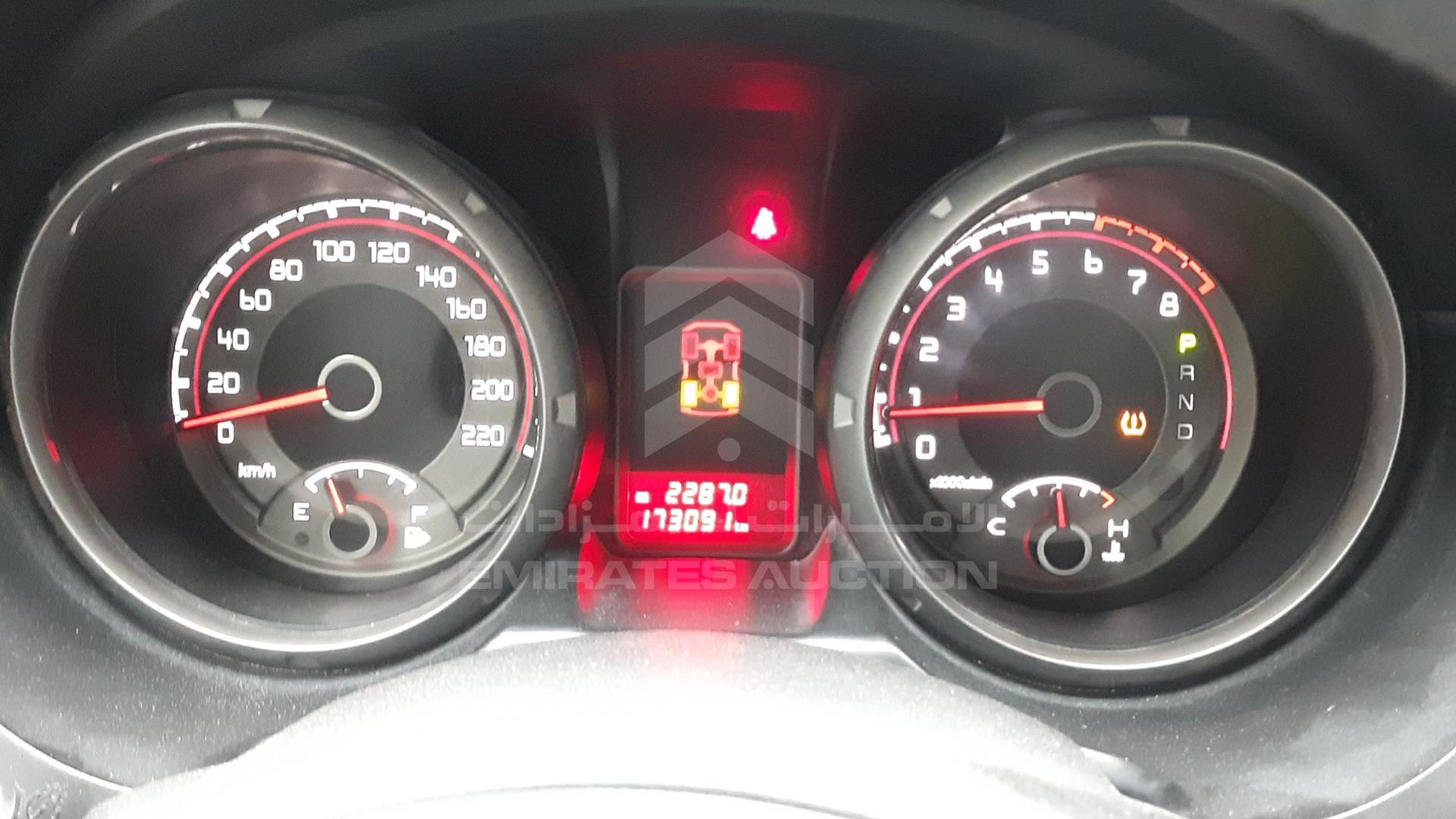 2017 MITSUBISHI PAJERO VIN: JE4MR62N3HJ705986