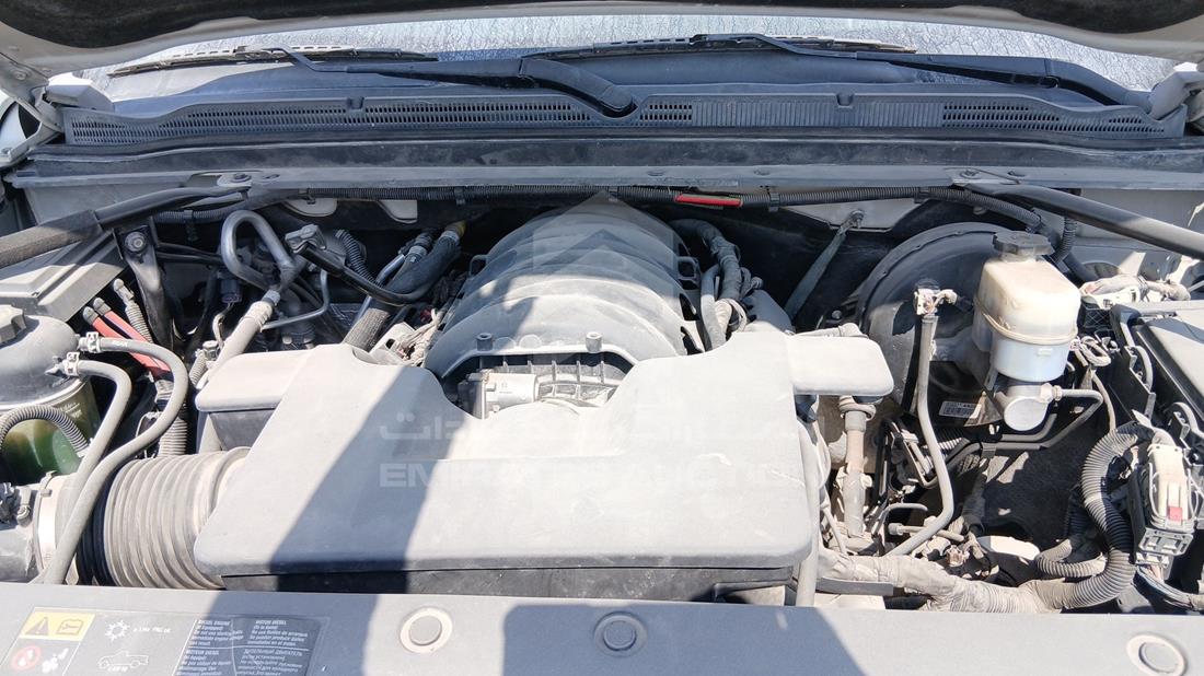 2019 Chevrolet Suburban — Engine Bay — Photo 28