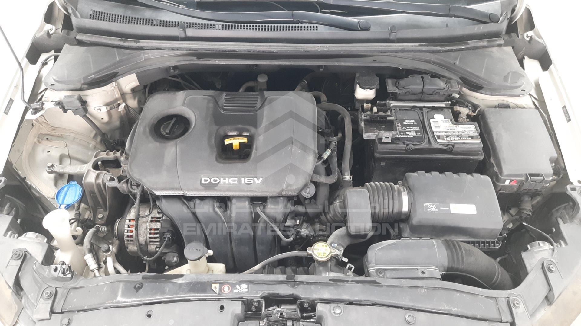 2018 HYUNDAI ELANTRA VIN: 5NPD84LF6JH235542