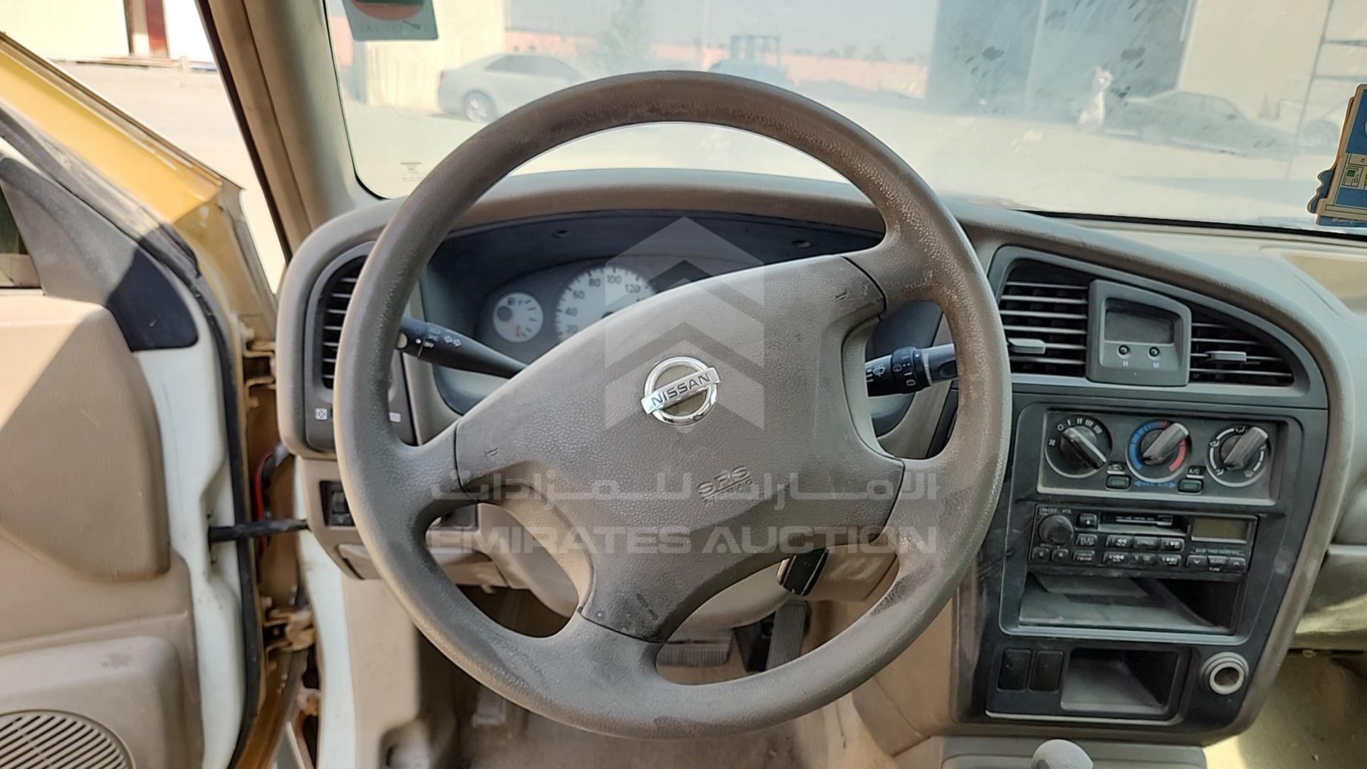 2002 NISSAN PATHFINDER VIN: JN8AR05Y22W523968